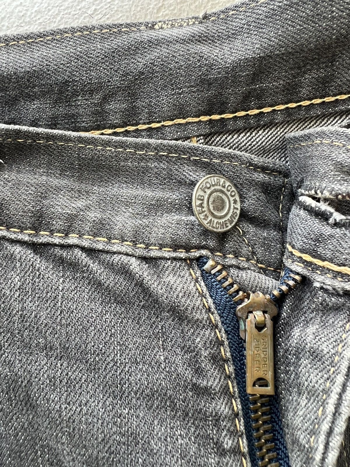 Alchemist Vintage Alchemist Fab Four Japan Sun Faded Denim Flare Jeans Size US 29 - 7 Thumbnail