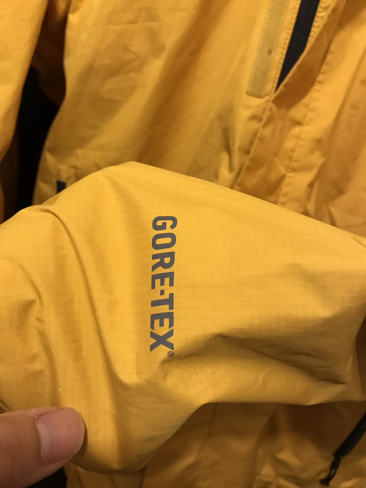 The North Face Tnf mountain style goretex Primaloft medium yellow Size US M / EU 48-50 / 2 - 4 Thumbnail
