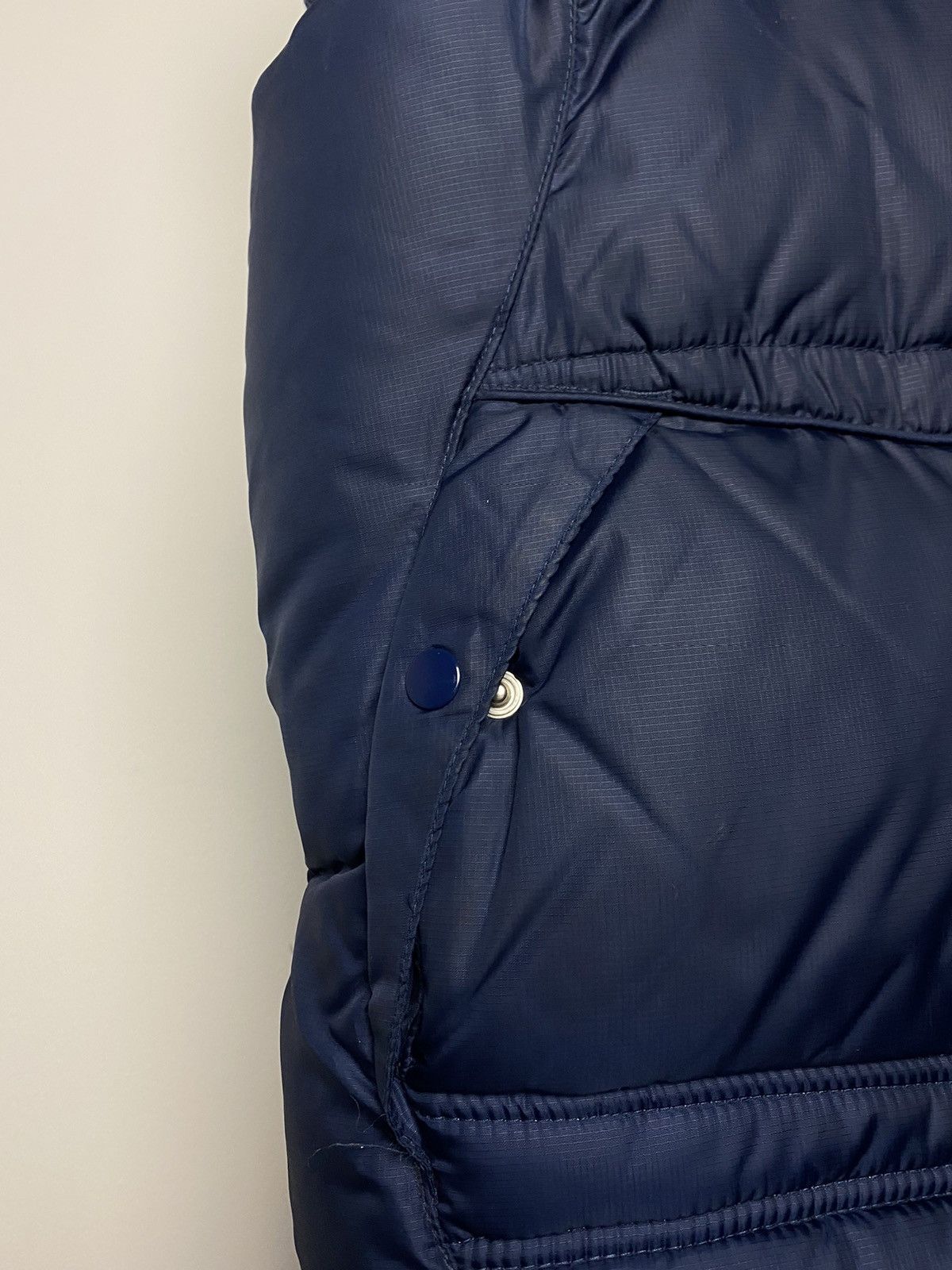 Nike × Vintage Nike vintage navy puffer vest small swoosh 2000s Size US S / EU 44-46 / 1 - 3 Thumbnail