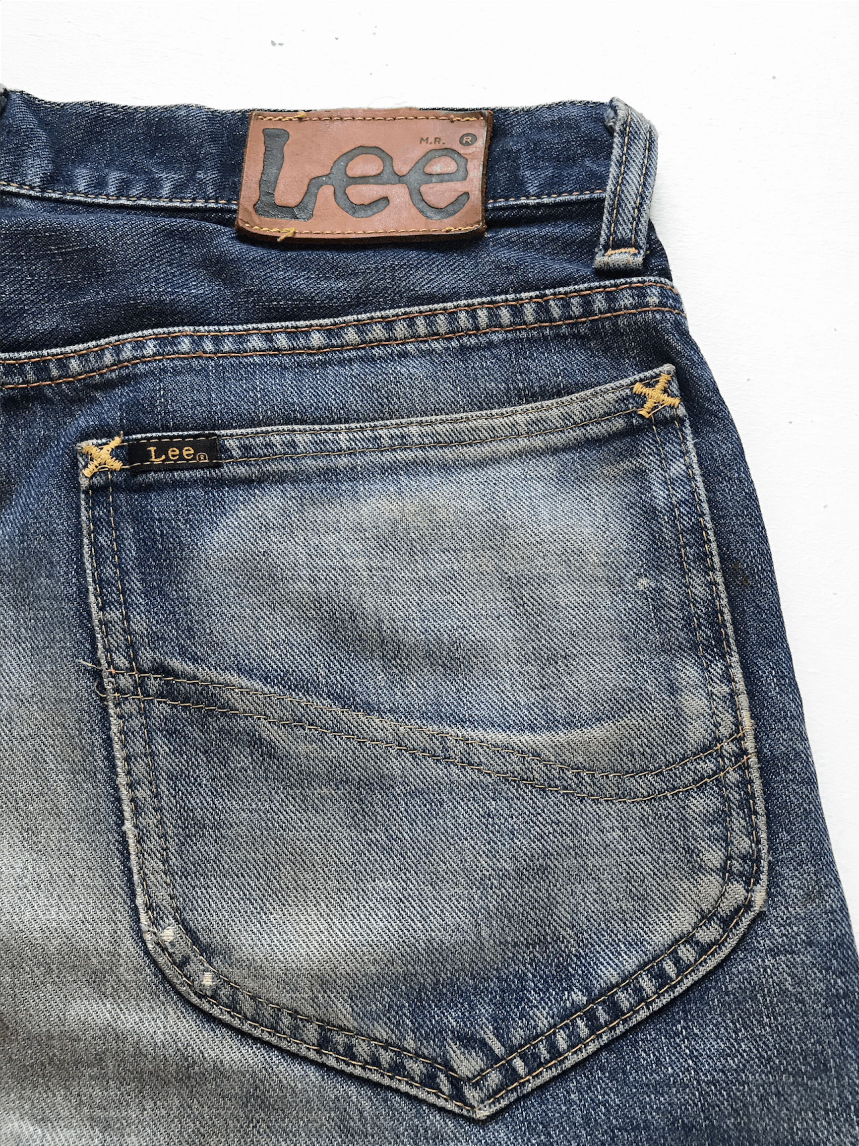 Lee × Vintage Vintage Distressed Lee Jeans Size US 33 - 5 Thumbnail