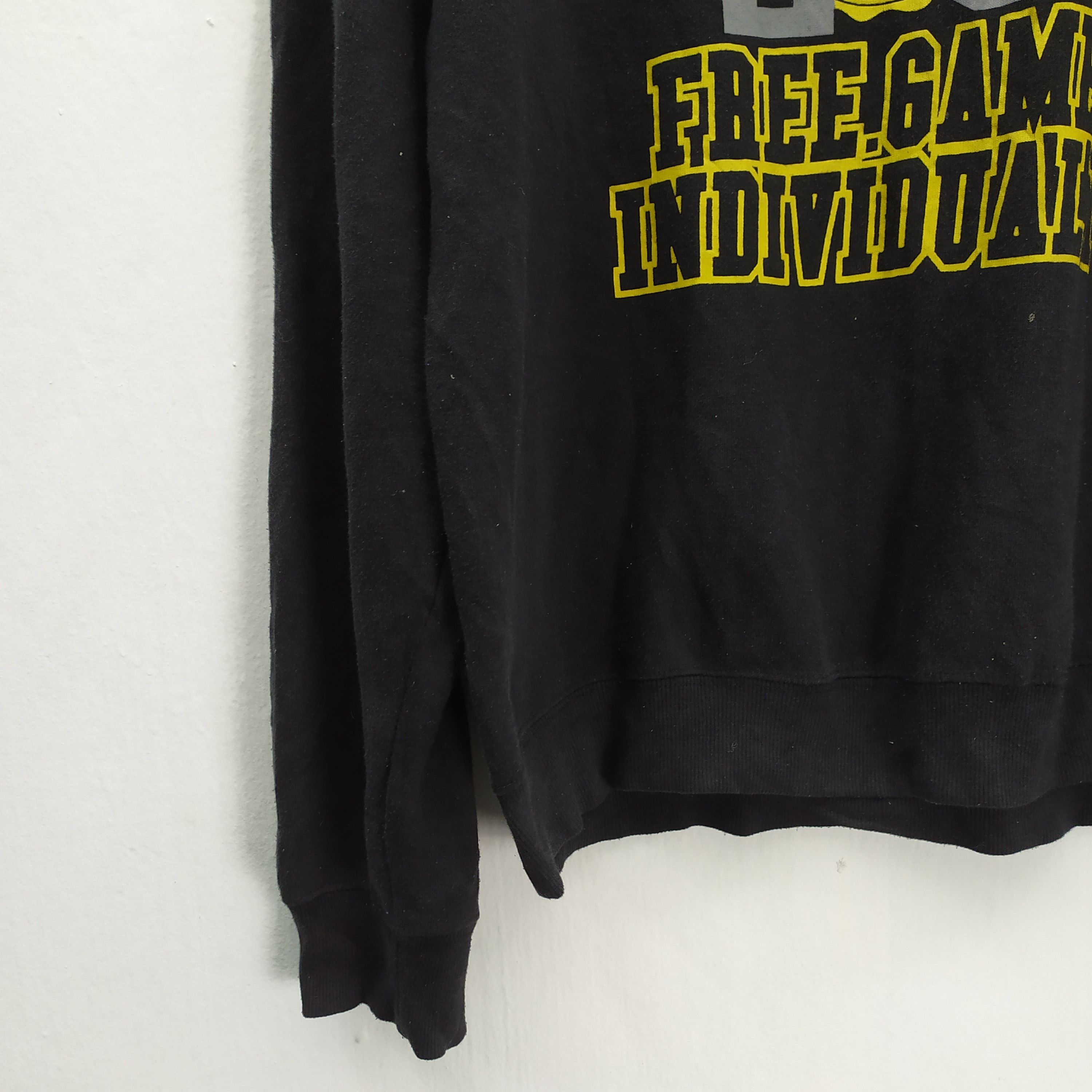 Japanese Brand DESIO LET US GO HERE FREE GAME SWEATSHIRT BIG LOGO Size US L / EU 52-54 / 3 - 6 Thumbnail
