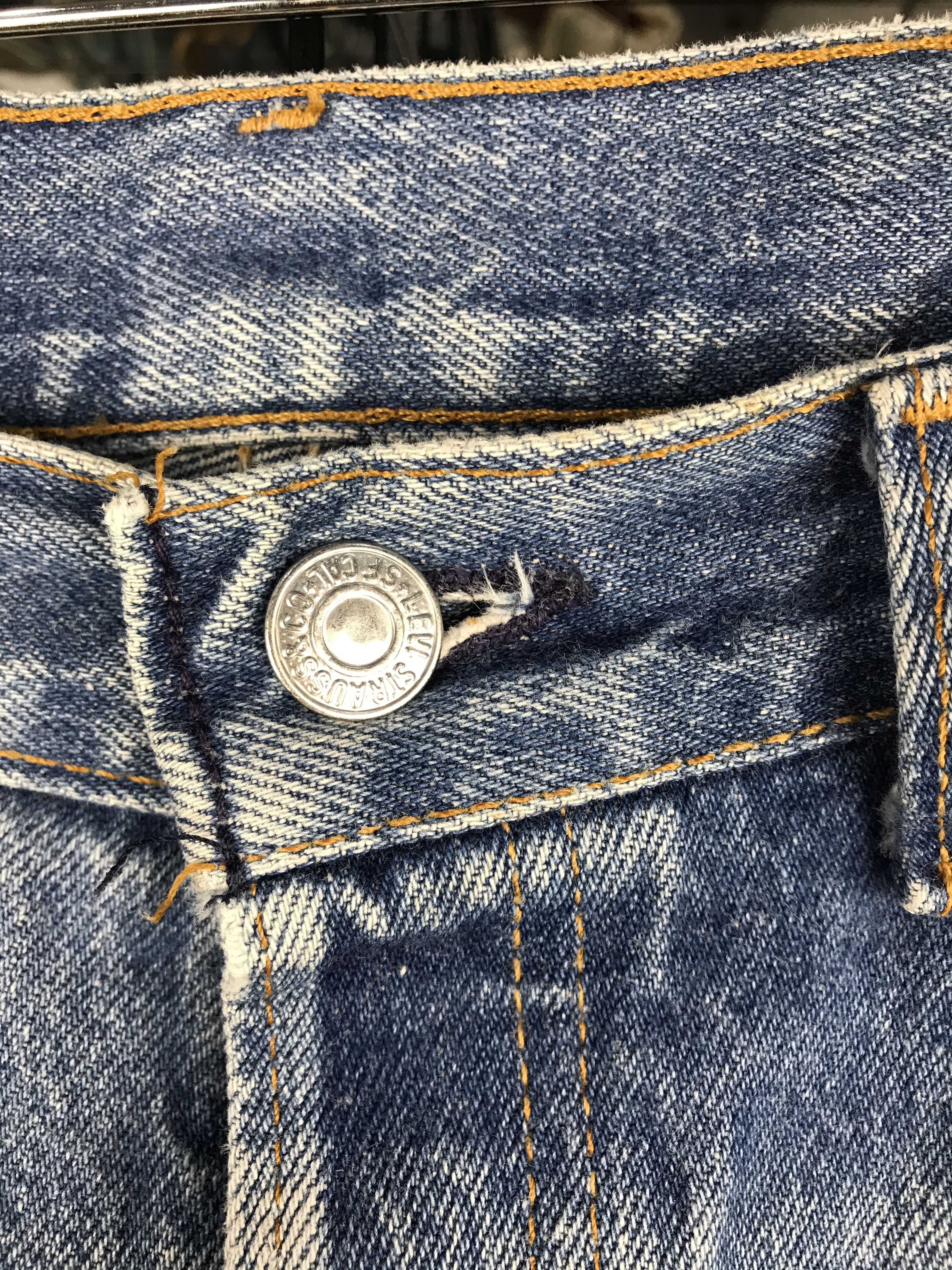 Levi's × Levi's Vintage Clothing Vintage Levi's Button 511 Size US 34 / EU 50 - 2 Thumbnail