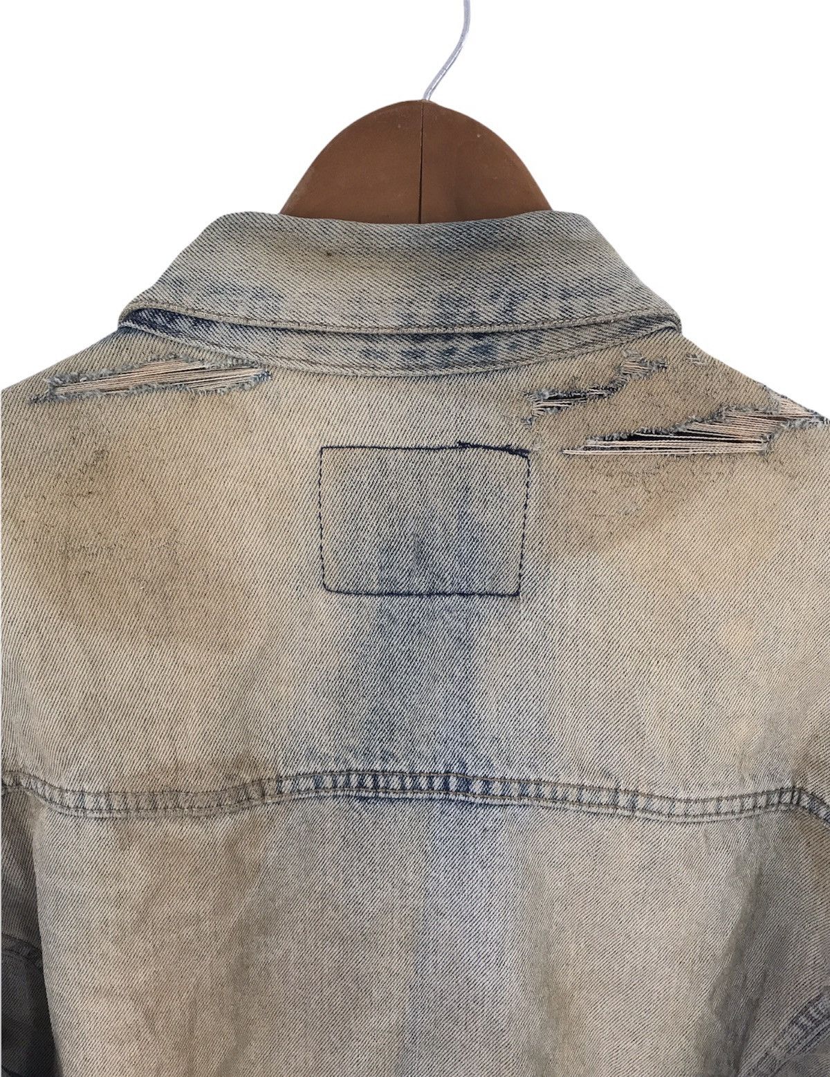 Vintage Vintage Elvis Presley Distressed Denim Jacket Size US M / EU 48-50 / 2 - 7 Thumbnail