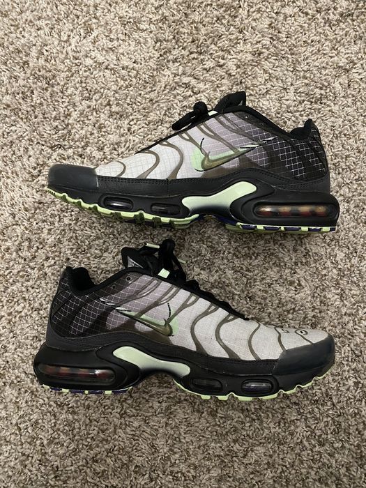 nike air max plus future swoosh