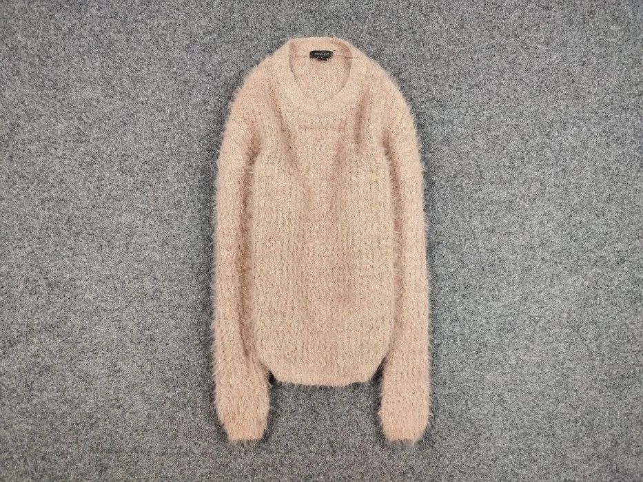 Japanese Brand Vintage Japanese Beige Mohair Style Fuzzy Crewneck Sweater Size US S / EU 44-46 / 1 - 1 Thumbnail