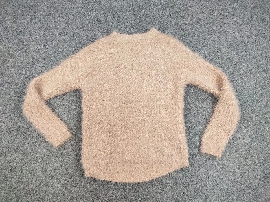 Japanese Brand Vintage Japanese Beige Mohair Style Fuzzy Crewneck Sweater Size US S / EU 44-46 / 1 - 8 Thumbnail