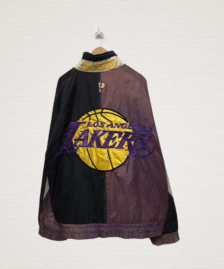 NBA Vintage Los Angeles Lakers zipper jacket Size US L / EU 52-54 / 3 - 1 Thumbnail
