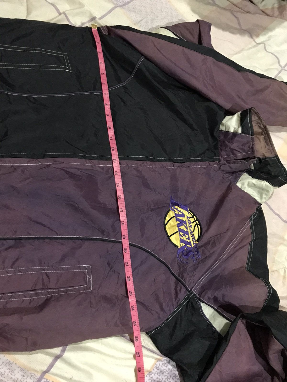 NBA Vintage Los Angeles Lakers zipper jacket Size US L / EU 52-54 / 3 - 9 Thumbnail