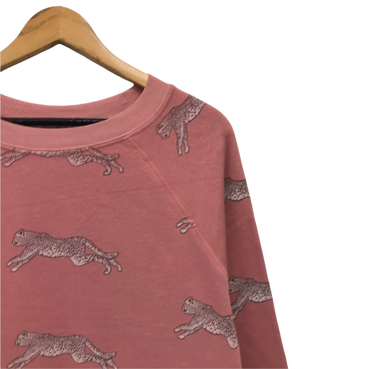 Japanese Brand Wildfox Leopard Full Print Sweatshirt Size US XS / EU 42 / 0 - 4 Thumbnail