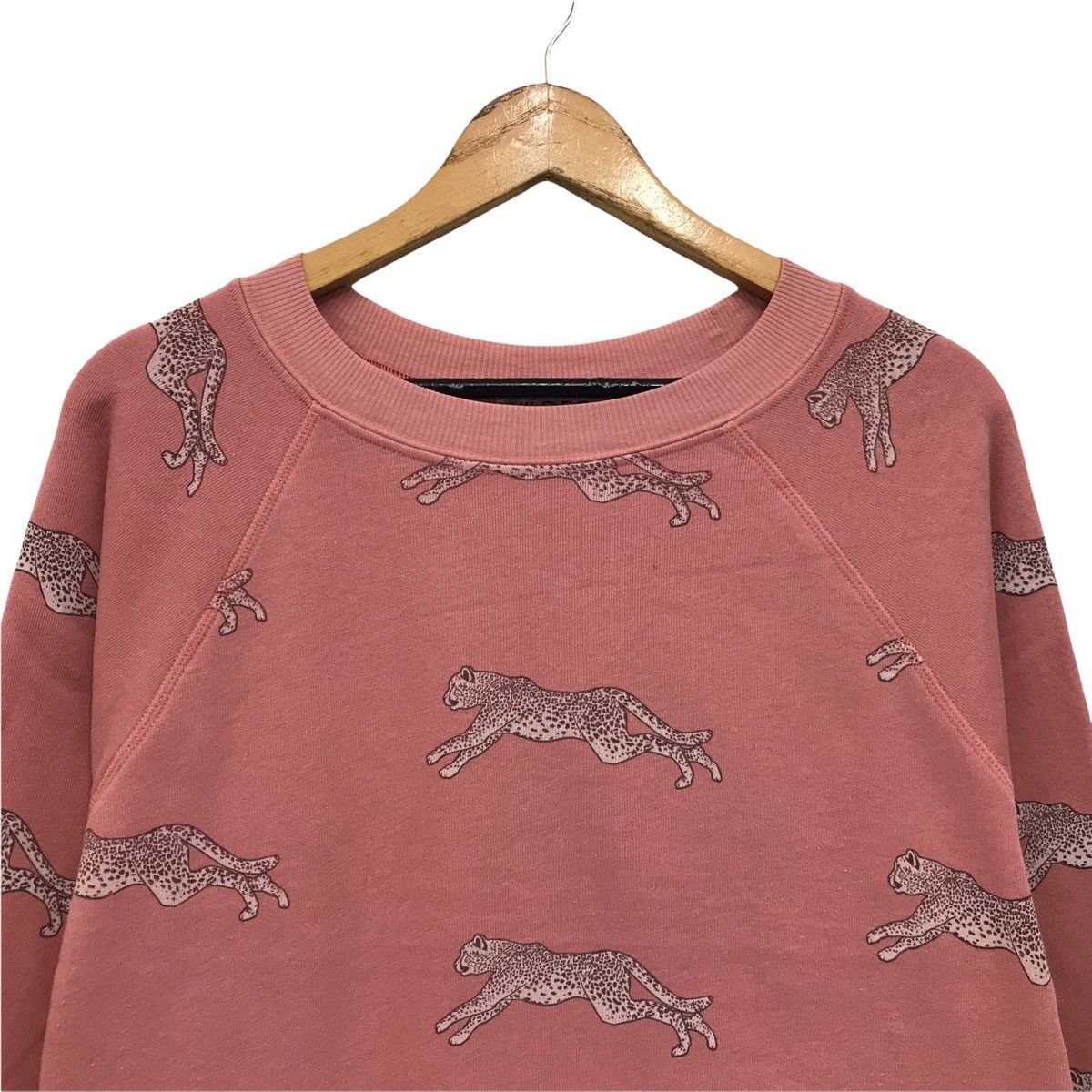 Japanese Brand Wildfox Leopard Full Print Sweatshirt Size US XS / EU 42 / 0 - 2 Thumbnail