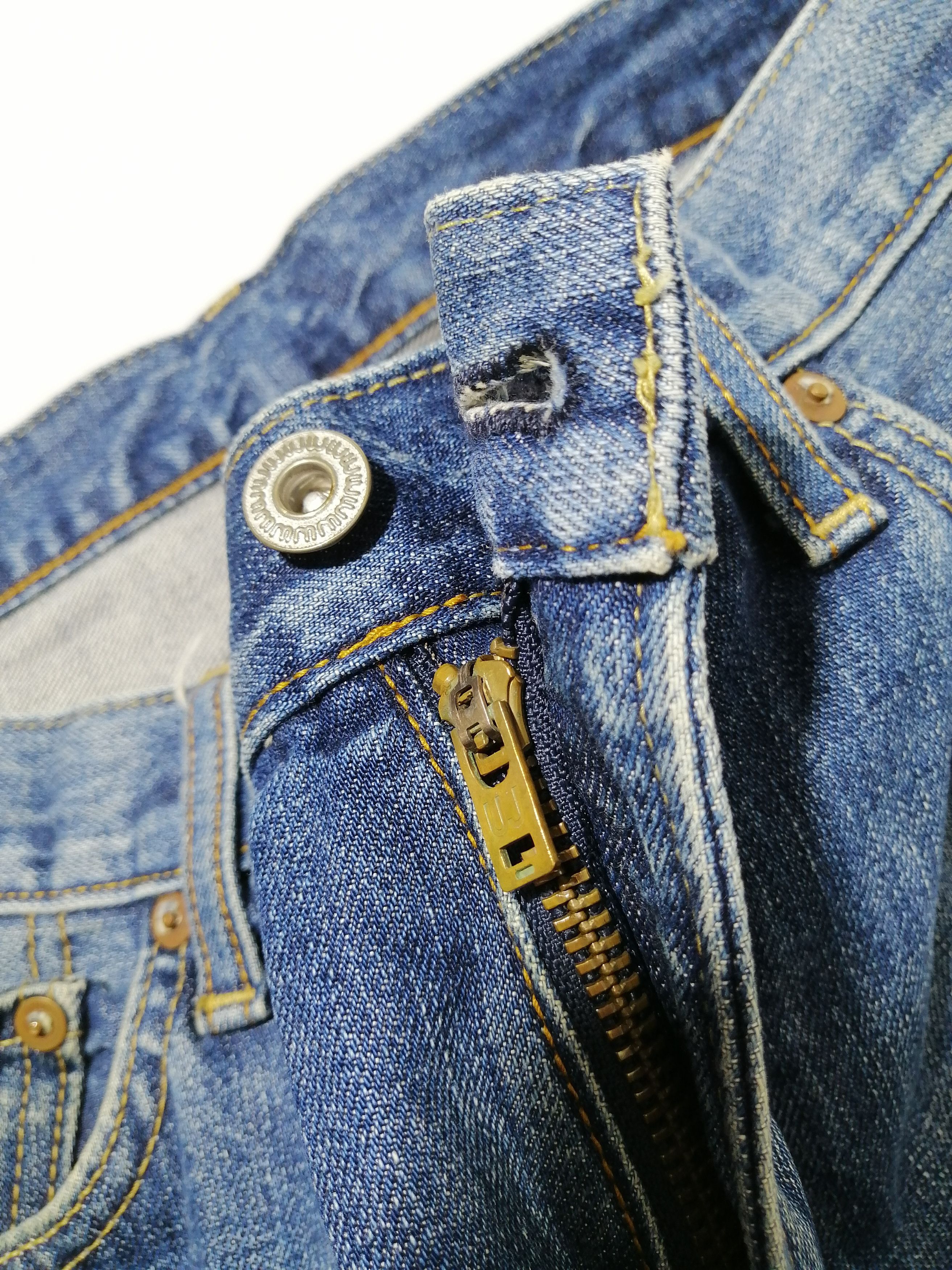 Uniqlo Uniqlo Denim Jeans Size US 34 / EU 50 - 3 Thumbnail