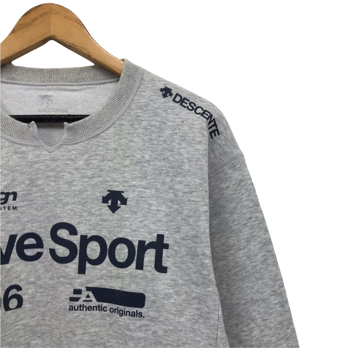Descente × Japanese Brand Vintage Descente Aura Design Move Sport Sweatshirt Size US L / EU 52-54 / 3 - 4 Thumbnail