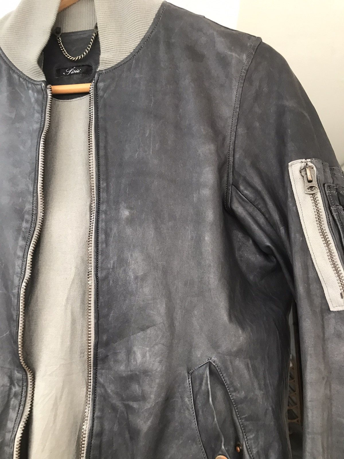 20471120 Vintage Sisii leather Bomber Jacket A5 Size US S / EU 44-46 / 1 - 13 Thumbnail