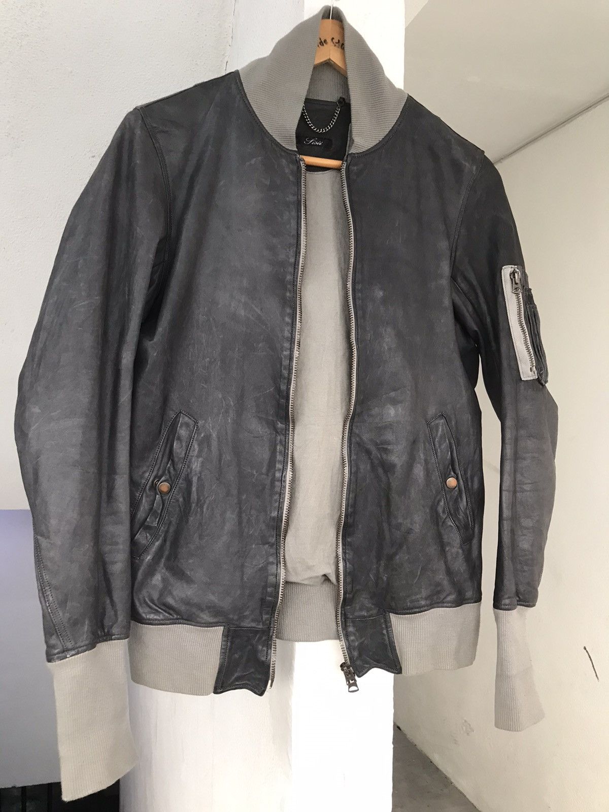 20471120 Vintage Sisii leather Bomber Jacket A5 Size US S / EU 44-46 / 1 - 11 Thumbnail