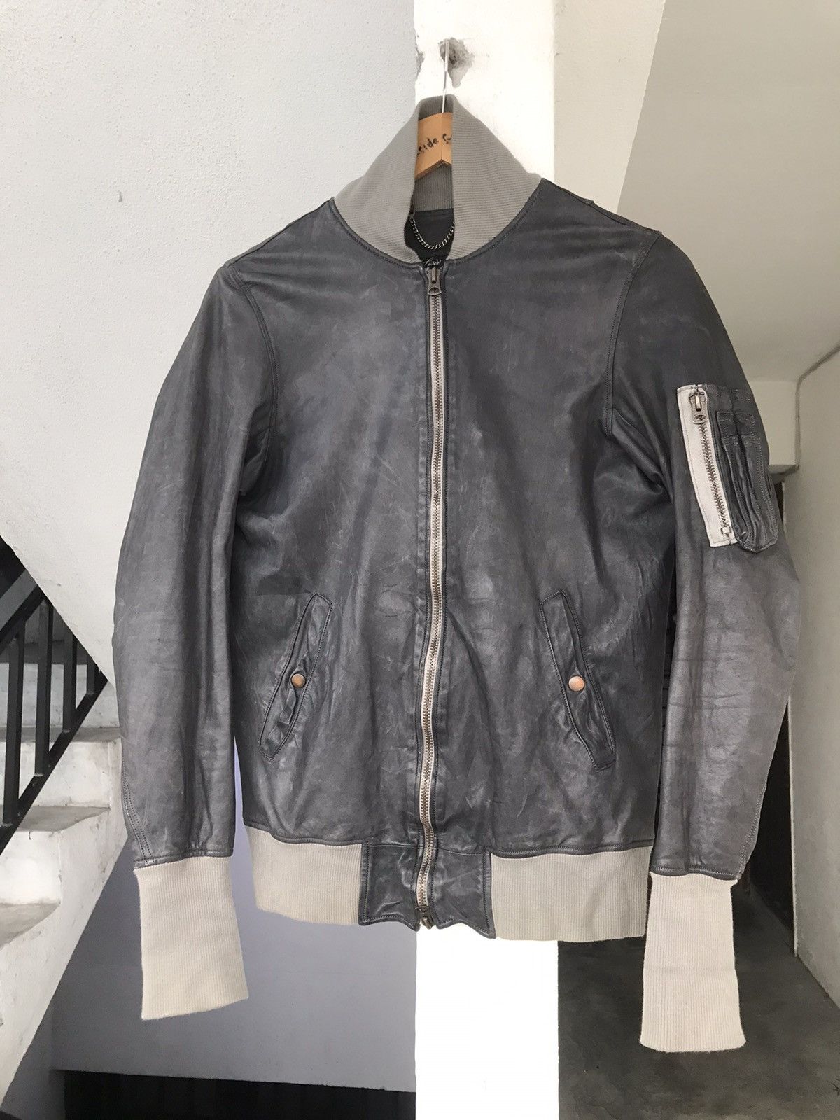 20471120 Vintage Sisii leather Bomber Jacket A5 Size US S / EU 44-46 / 1 - 3 Thumbnail