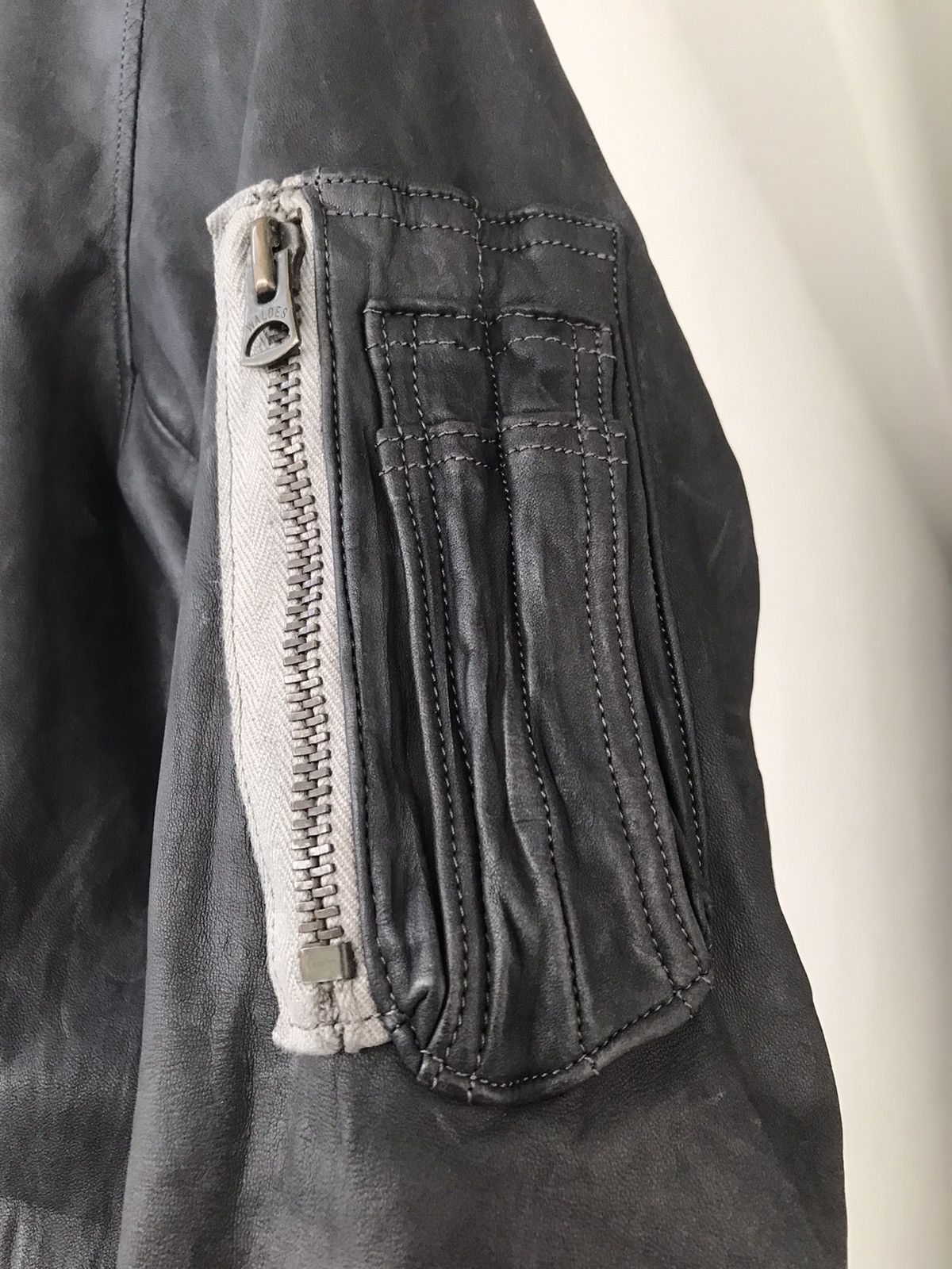 20471120 Vintage Sisii leather Bomber Jacket A5 Size US S / EU 44-46 / 1 - 14 Thumbnail