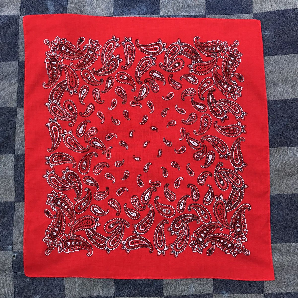 Japanese Brand × Vintage Vintage Bandana Paisley Hankerchief Size ONE SIZE - 1 Thumbnail