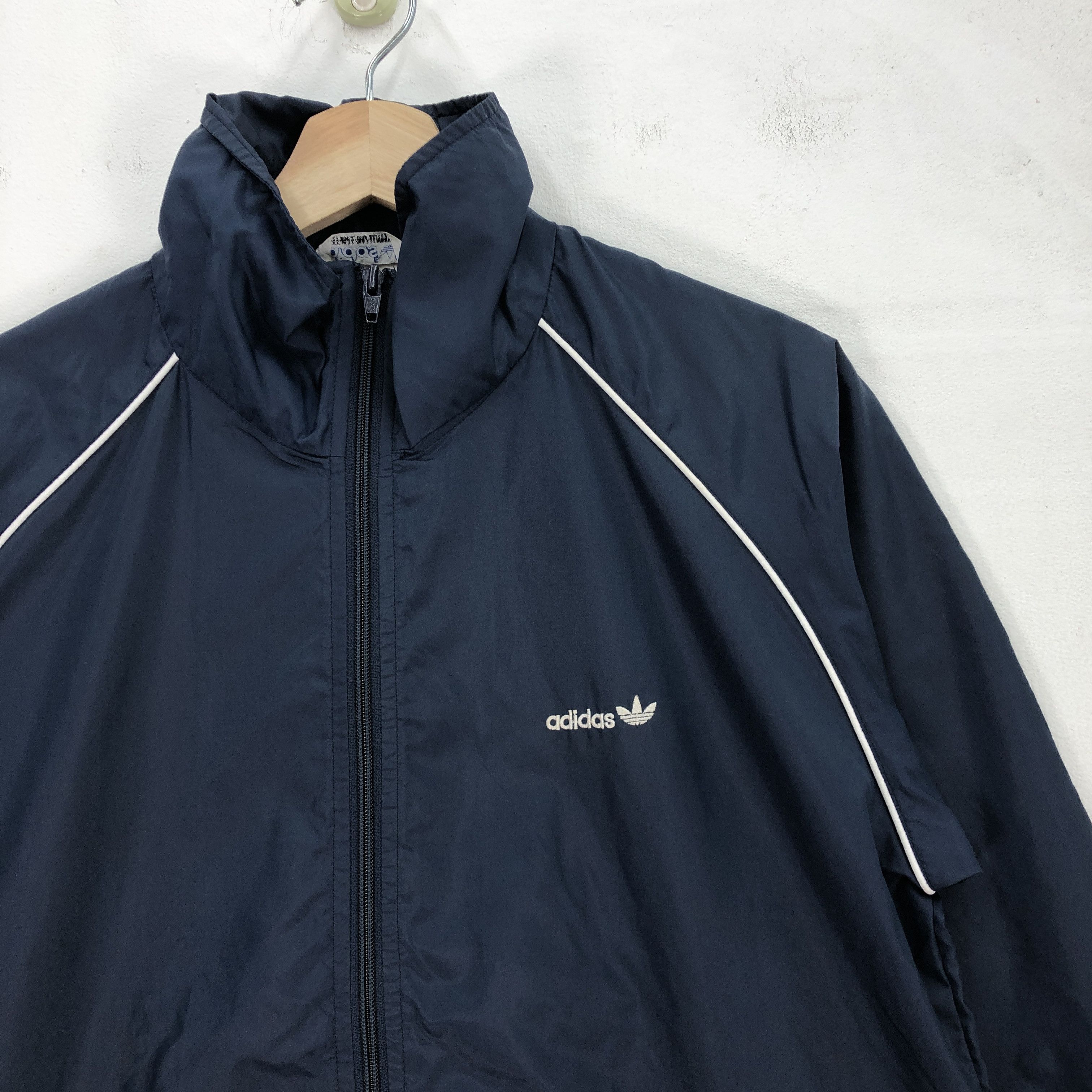 Adidas × Vintage Vintage Adidas Light Jacket Adidas Trefoil Windbreakers Size US M / EU 48-50 / 2 - 3 Thumbnail