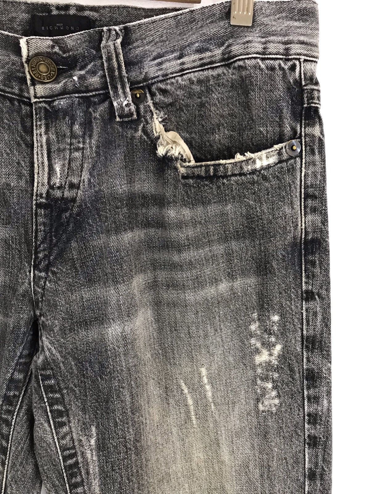John Richmond Vintage JOHN RICHMOND Italy Ripped Distressed Jeans Size US 32 / EU 48 - 6 Thumbnail