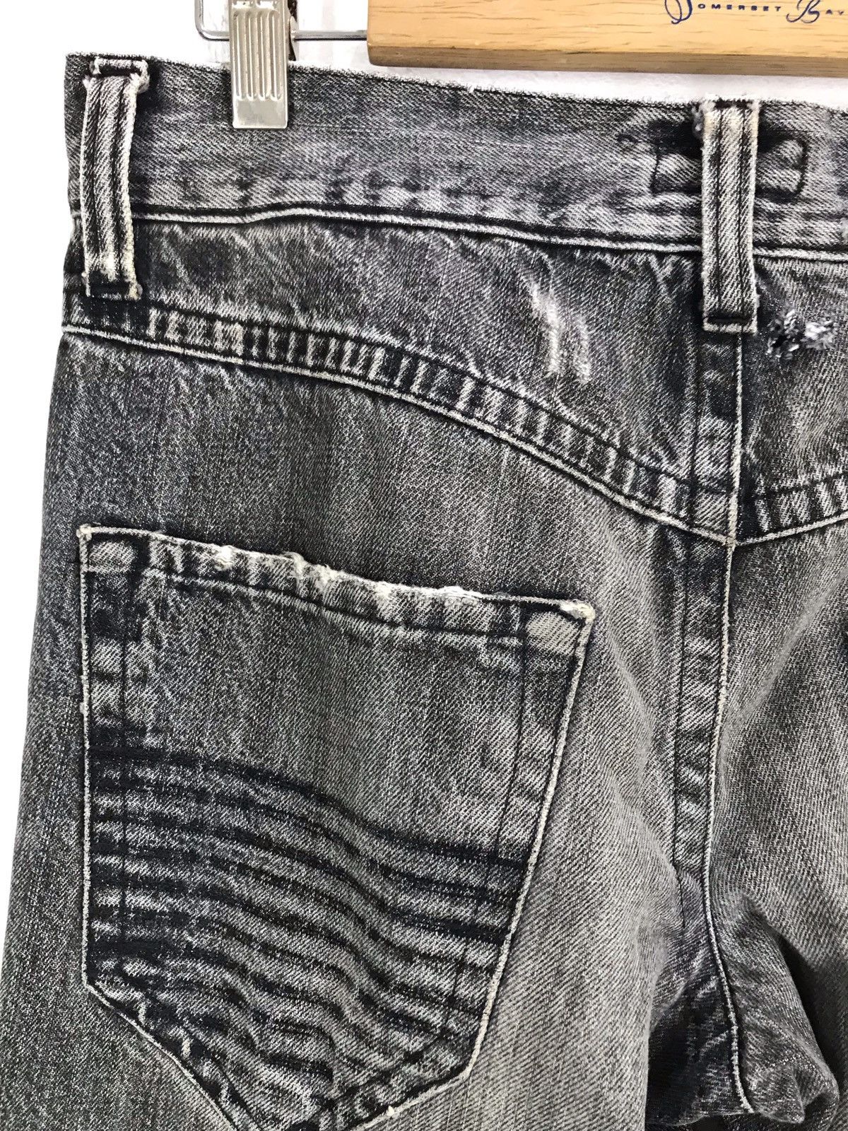 John Richmond Vintage JOHN RICHMOND Italy Ripped Distressed Jeans Size US 32 / EU 48 - 15 Thumbnail