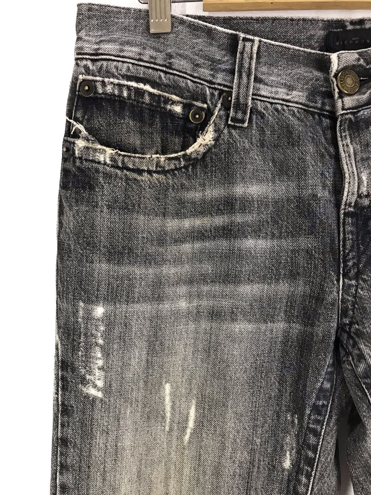John Richmond Vintage JOHN RICHMOND Italy Ripped Distressed Jeans Size US 32 / EU 48 - 5 Thumbnail