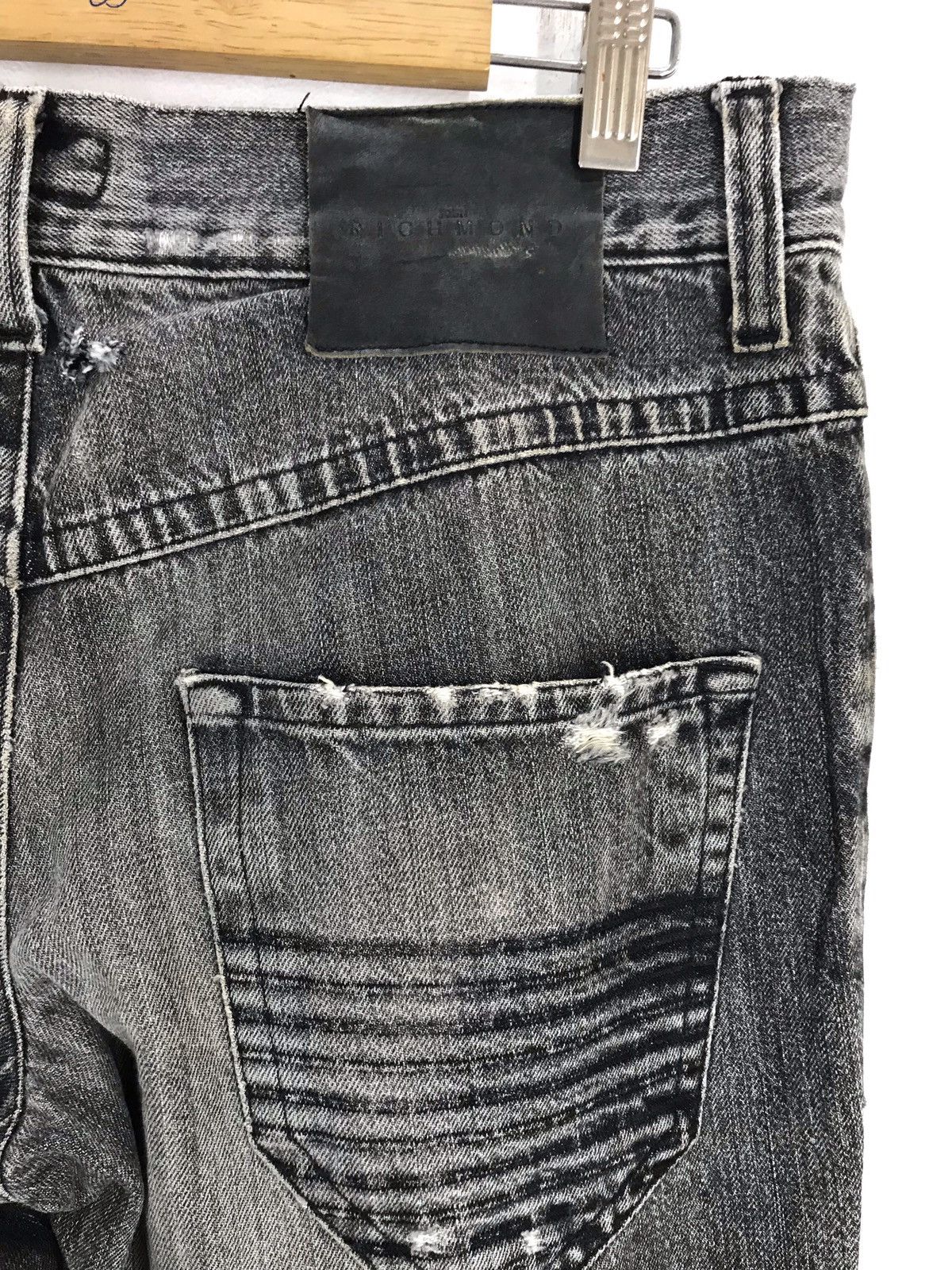 John Richmond Vintage JOHN RICHMOND Italy Ripped Distressed Jeans Size US 32 / EU 48 - 16 Thumbnail