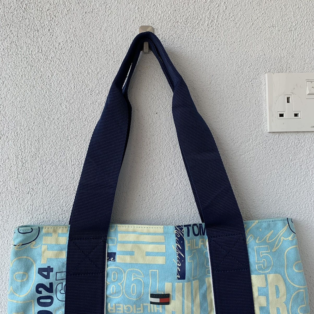 Designer × Tommy Hilfiger TOMMY HILFIGER tote bag.. fullprint design.. Size ONE SIZE - 4 Thumbnail