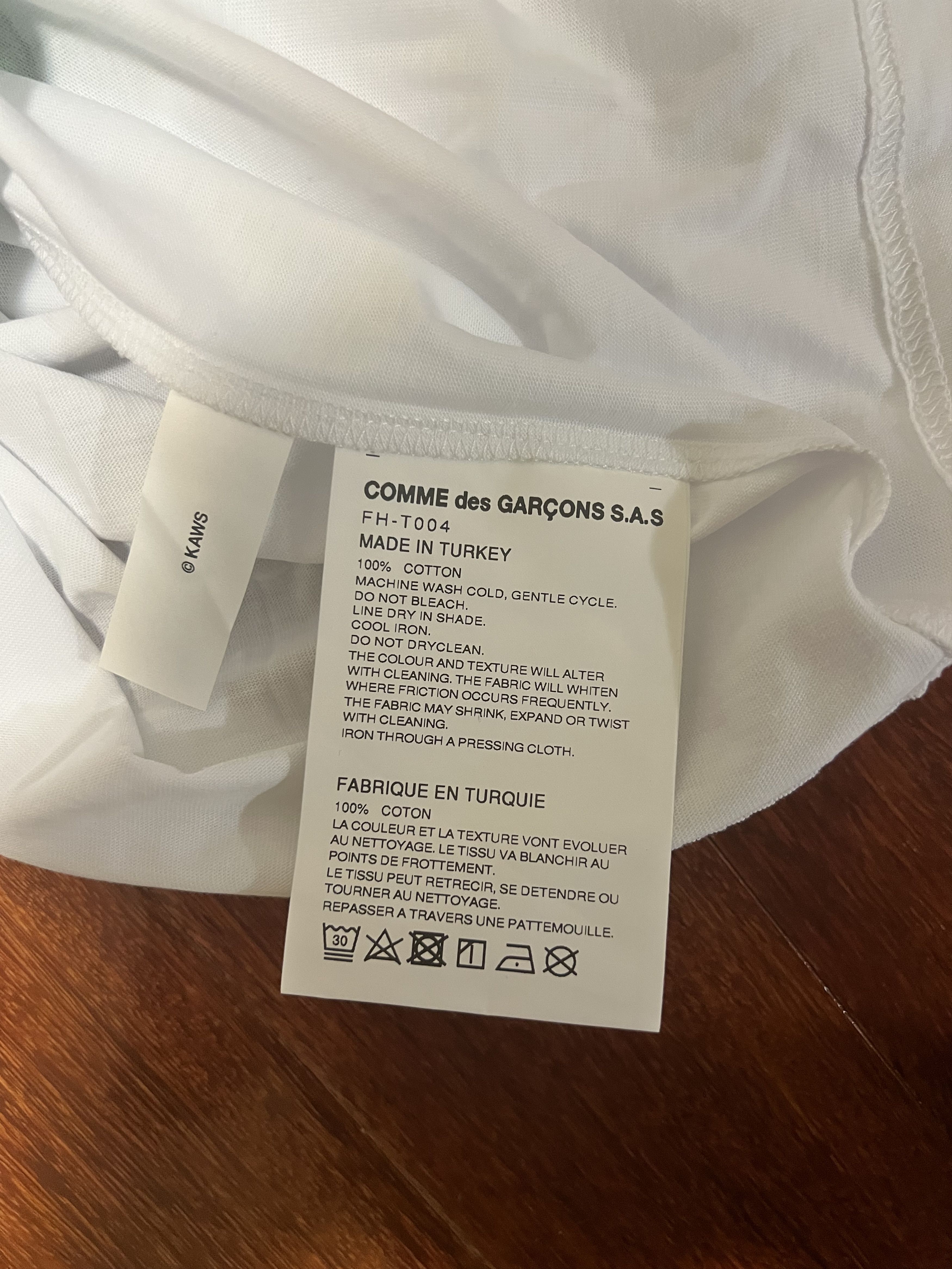 Comme des Garcons SHIRT × Kaws 💚 Comme des Garçons CDG Shirt x KAWS White Tee Large NEW Size US L / EU 52-54 / 3 - 5 Thumbnail
