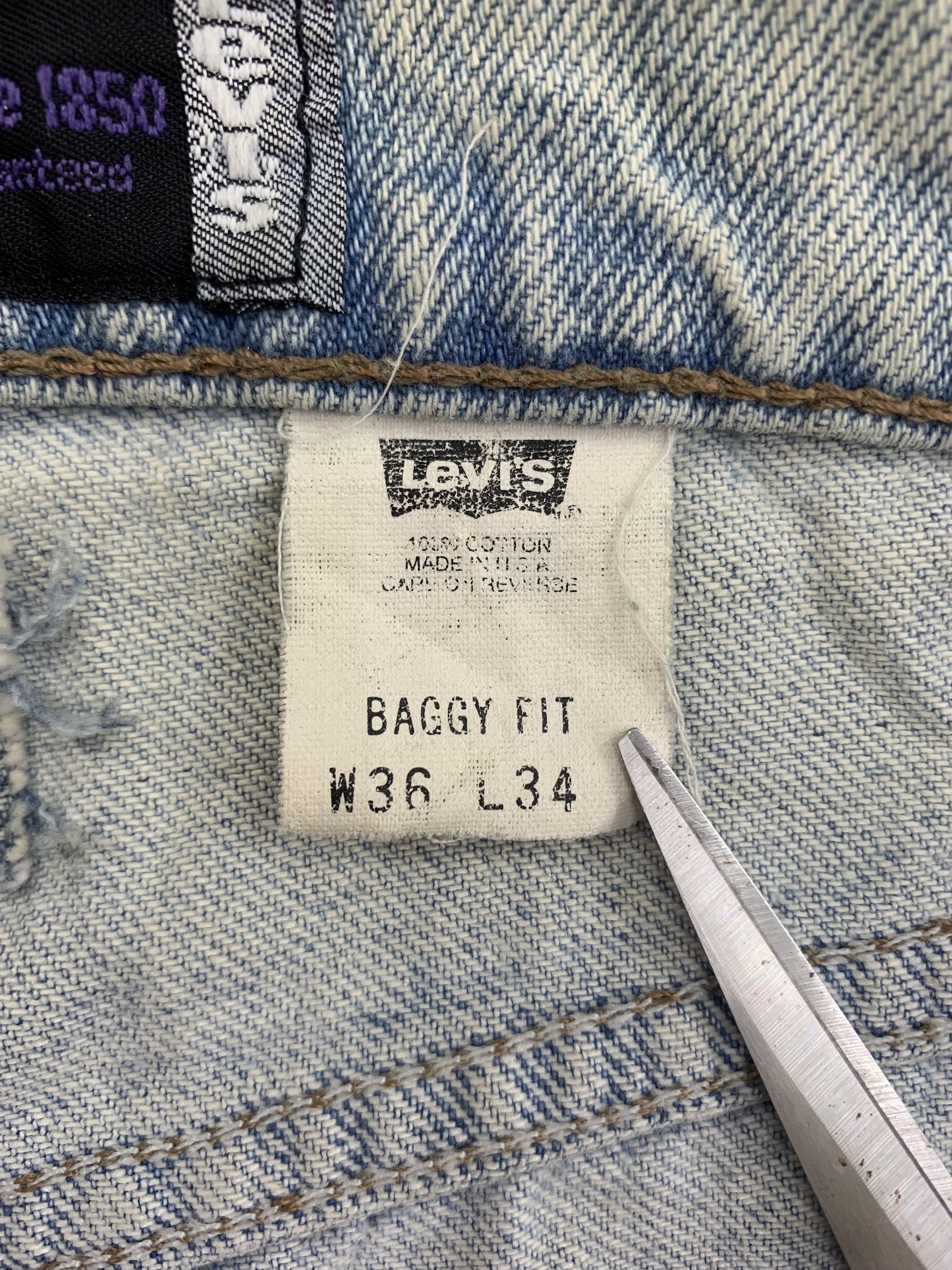 Levi's Vintage Levi's Silver Tab Baggy Denim 34x33 Light Wash Dirty Size US 34 / EU 50 - 3 Thumbnail