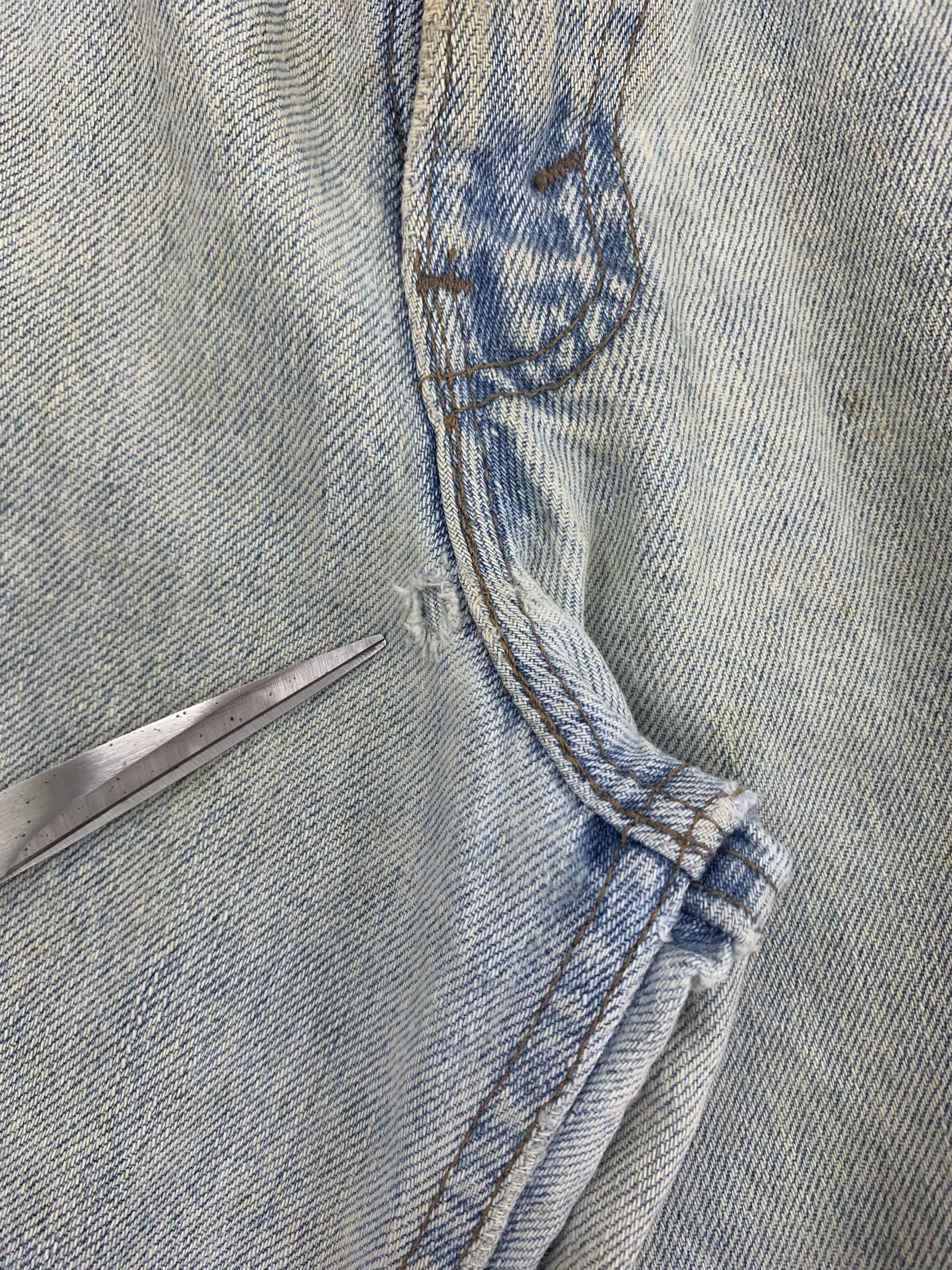 Levi's Vintage Levi's Silver Tab Baggy Denim 34x33 Light Wash Dirty Size US 34 / EU 50 - 6 Thumbnail