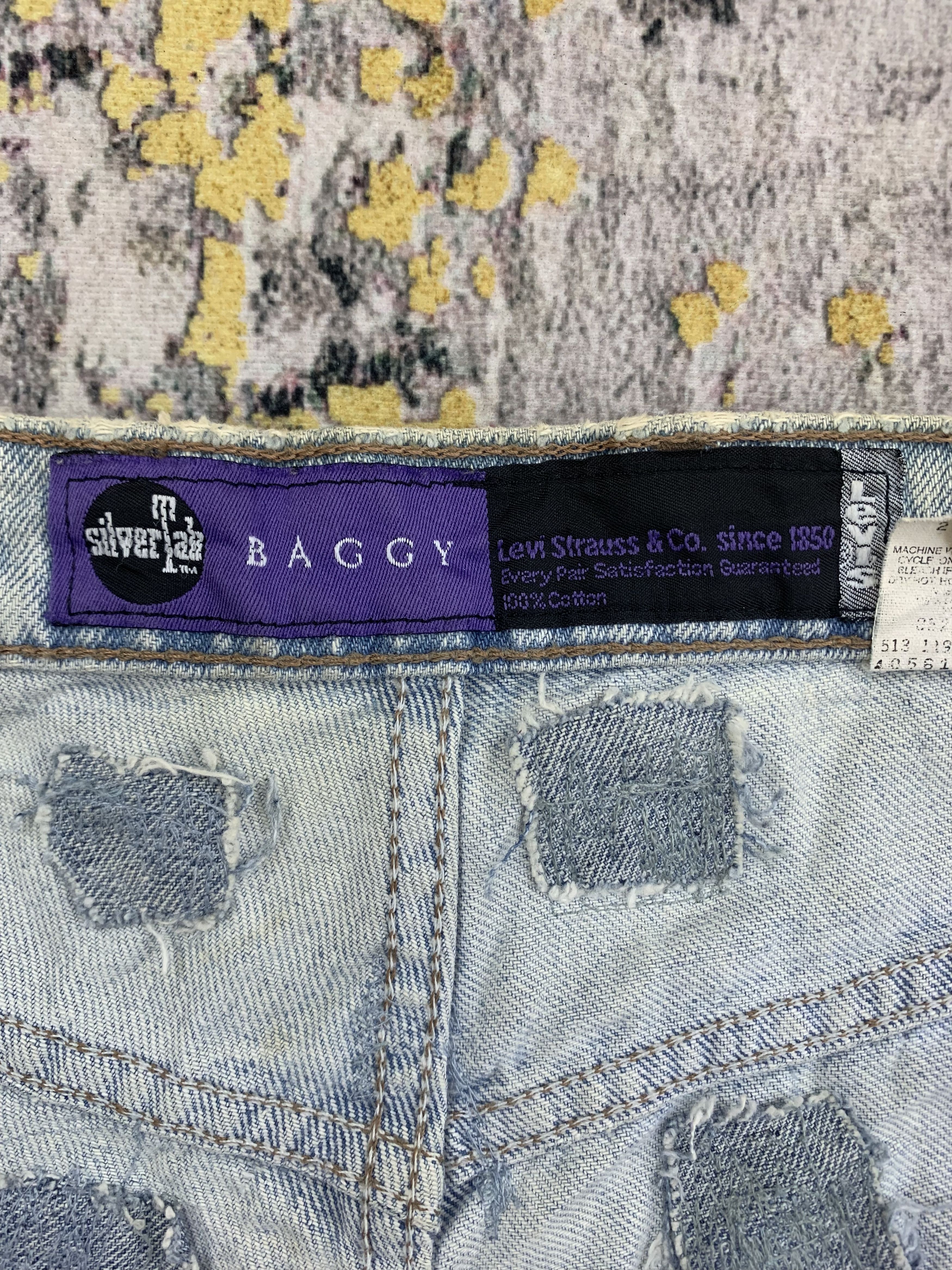 Levi's Vintage Levi's Silver Tab Baggy Denim 34x33 Light Wash Dirty Size US 34 / EU 50 - 2 Thumbnail