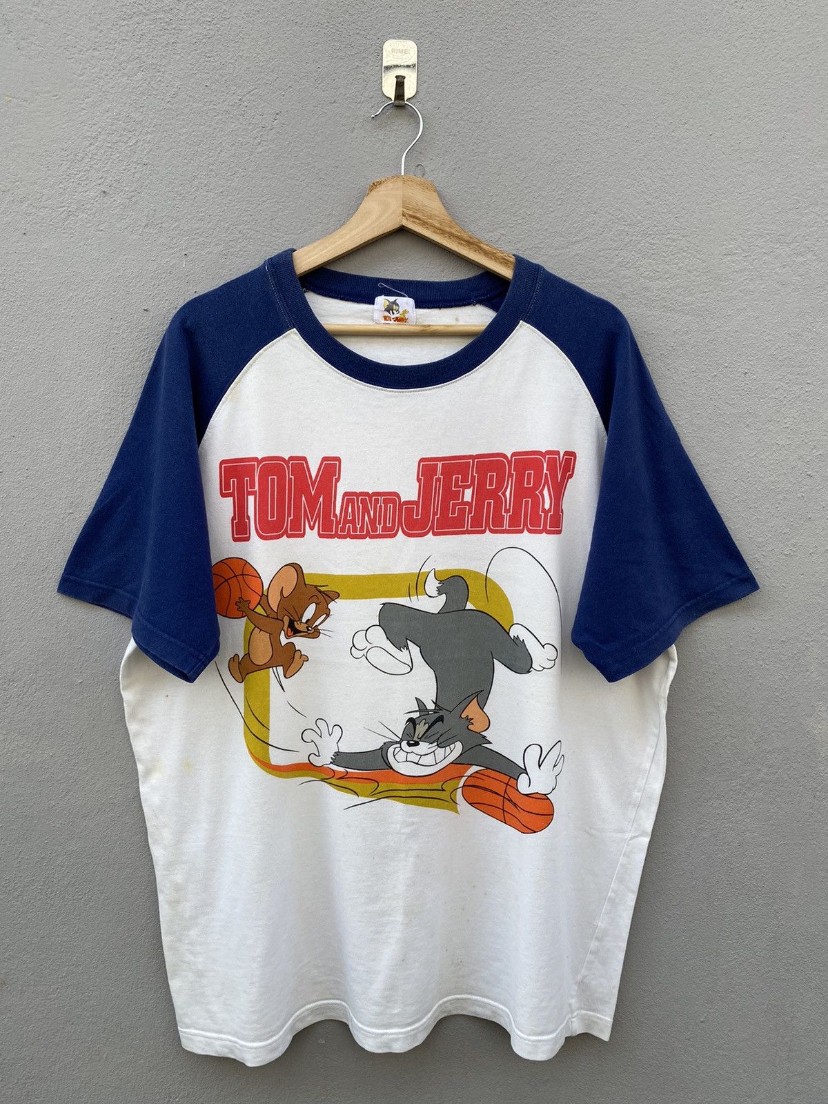 Cartoon Network vintage 90s overprint cartoon network toms and jerry tee Size US L / EU 52-54 / 3 - 1 Thumbnail