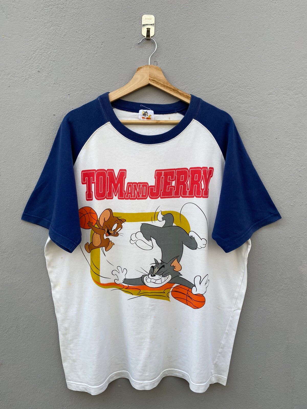 Vintage vintage 90s overprint cartoon network toms and jerry tee | Grailed