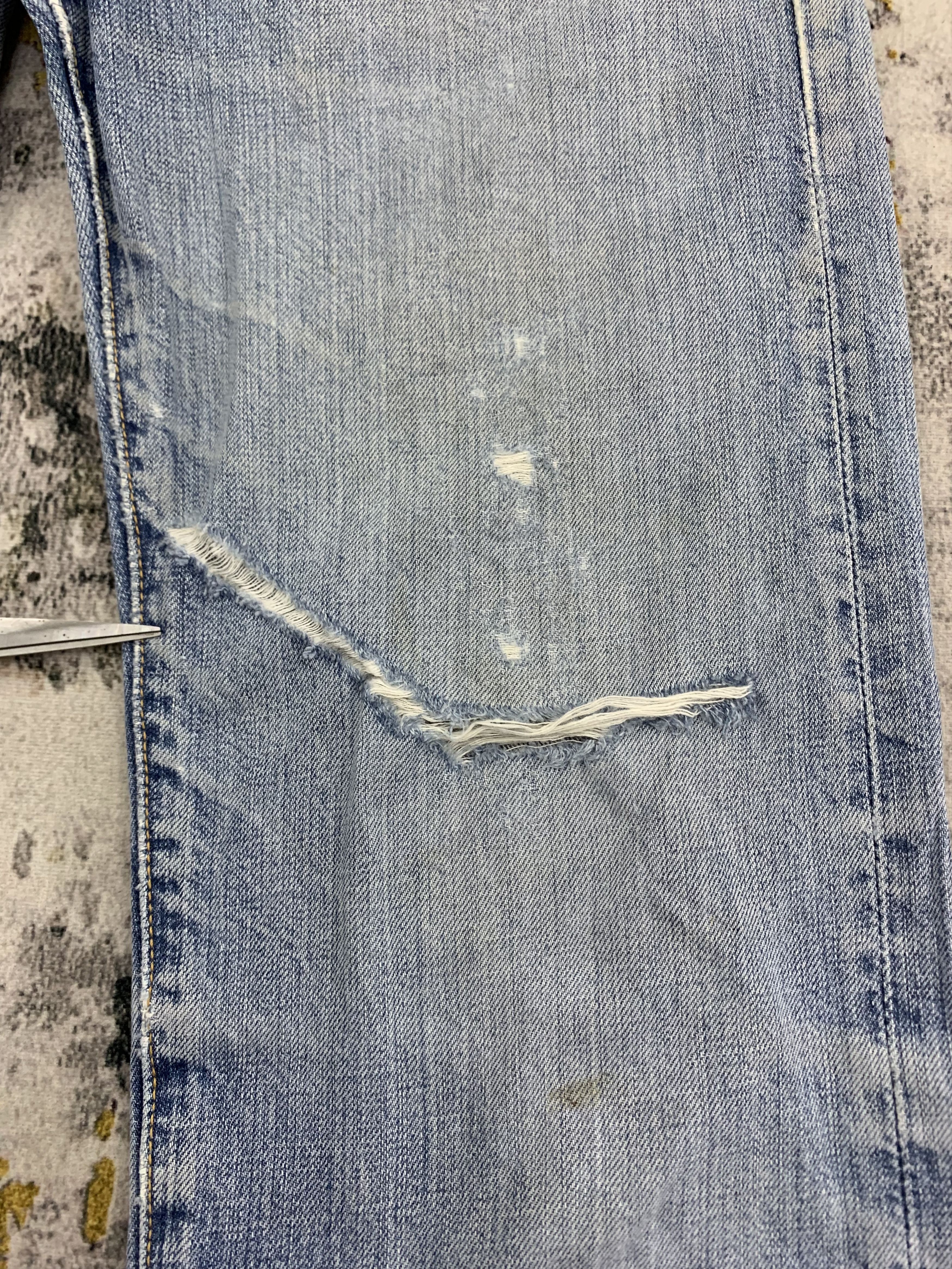 Levi's Vintage Levi's 501 Denim 32x32 Ripped Light Wash Faded Size US 32 / EU 48 - 7 Thumbnail