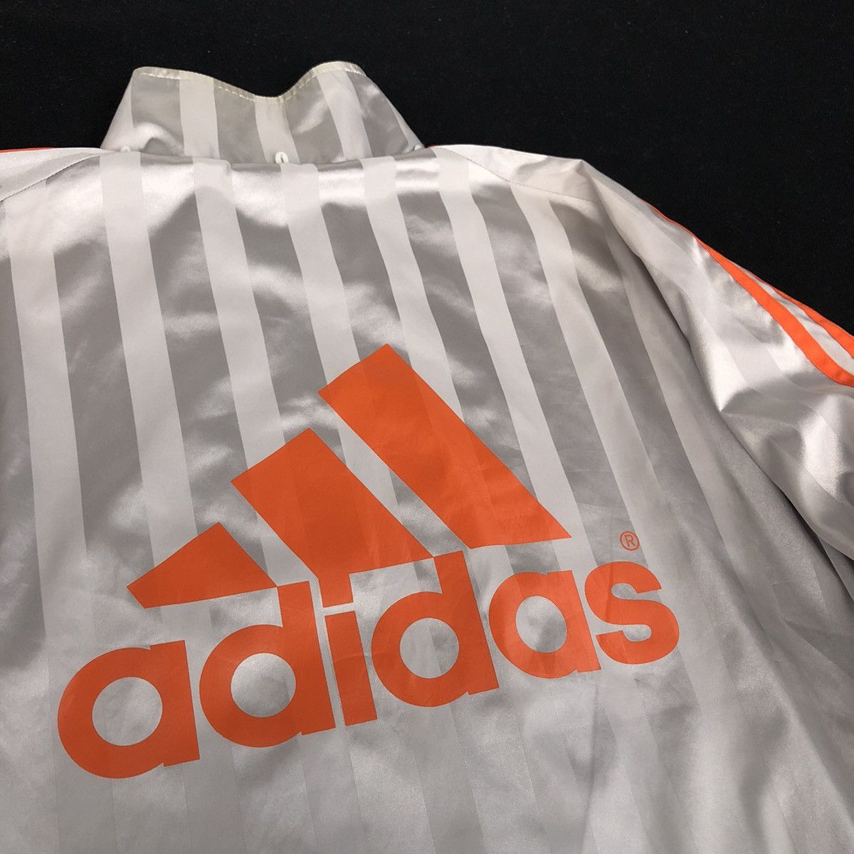 Adidas Vintage 90s Adidas Big Logo 3 Stripes Light Jacket Size US L / EU 52-54 / 3 - 13 Thumbnail