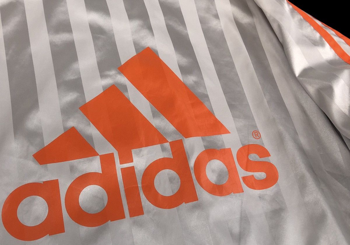 Adidas Vintage 90s Adidas Big Logo 3 Stripes Light Jacket Size US L / EU 52-54 / 3 - 14 Thumbnail