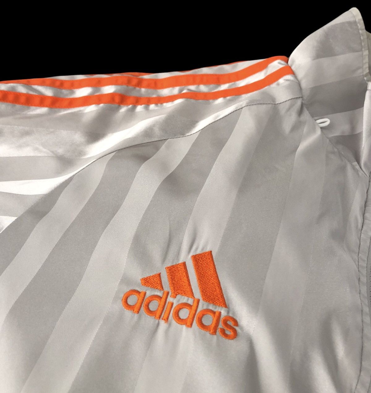 Adidas Vintage 90s Adidas Big Logo 3 Stripes Light Jacket Size US L / EU 52-54 / 3 - 9 Thumbnail