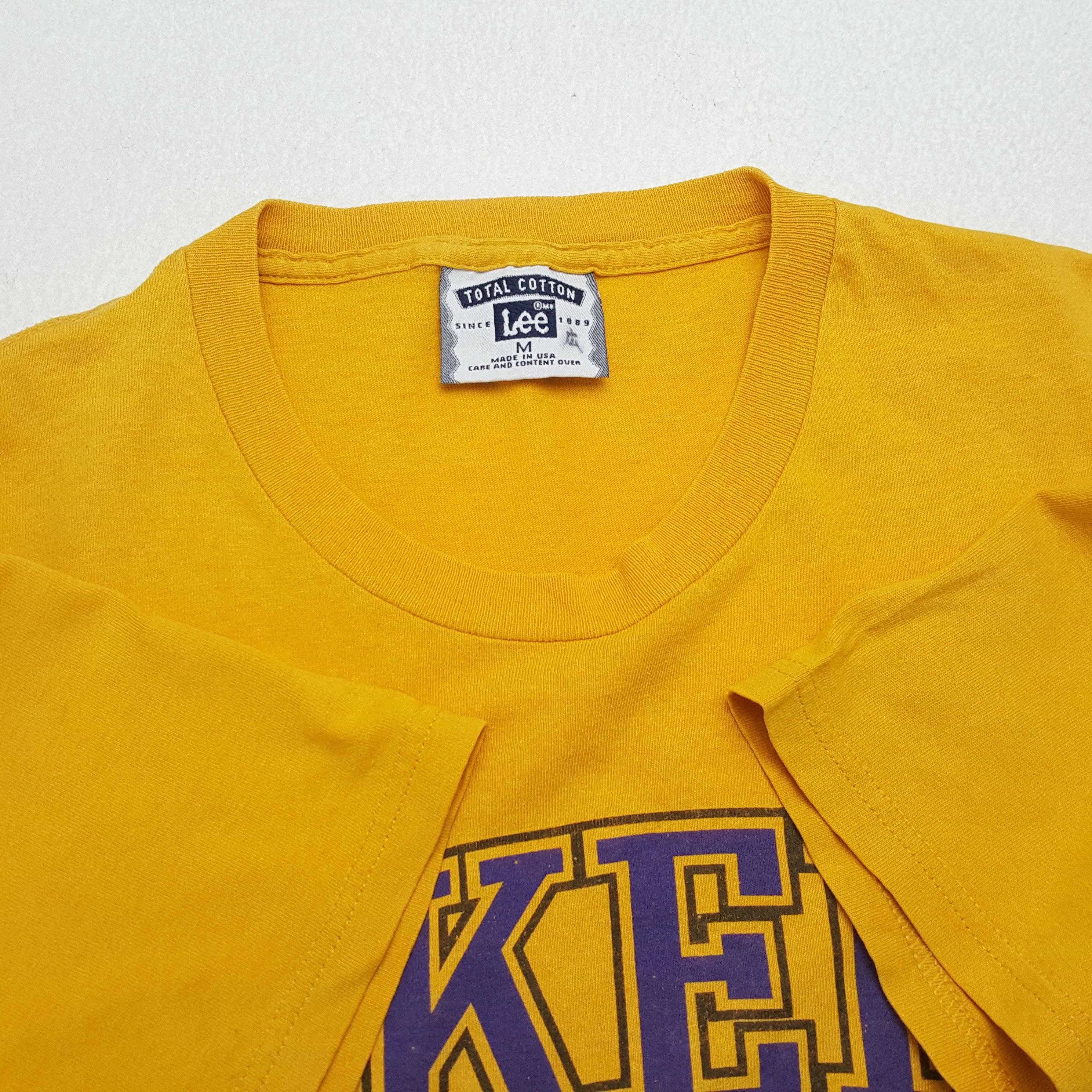 NBA × Vintage Vintage LOS ANGELES LAKERS American Basketball NBA T-Shirts Size US L / EU 52-54 / 3 - 7 Thumbnail