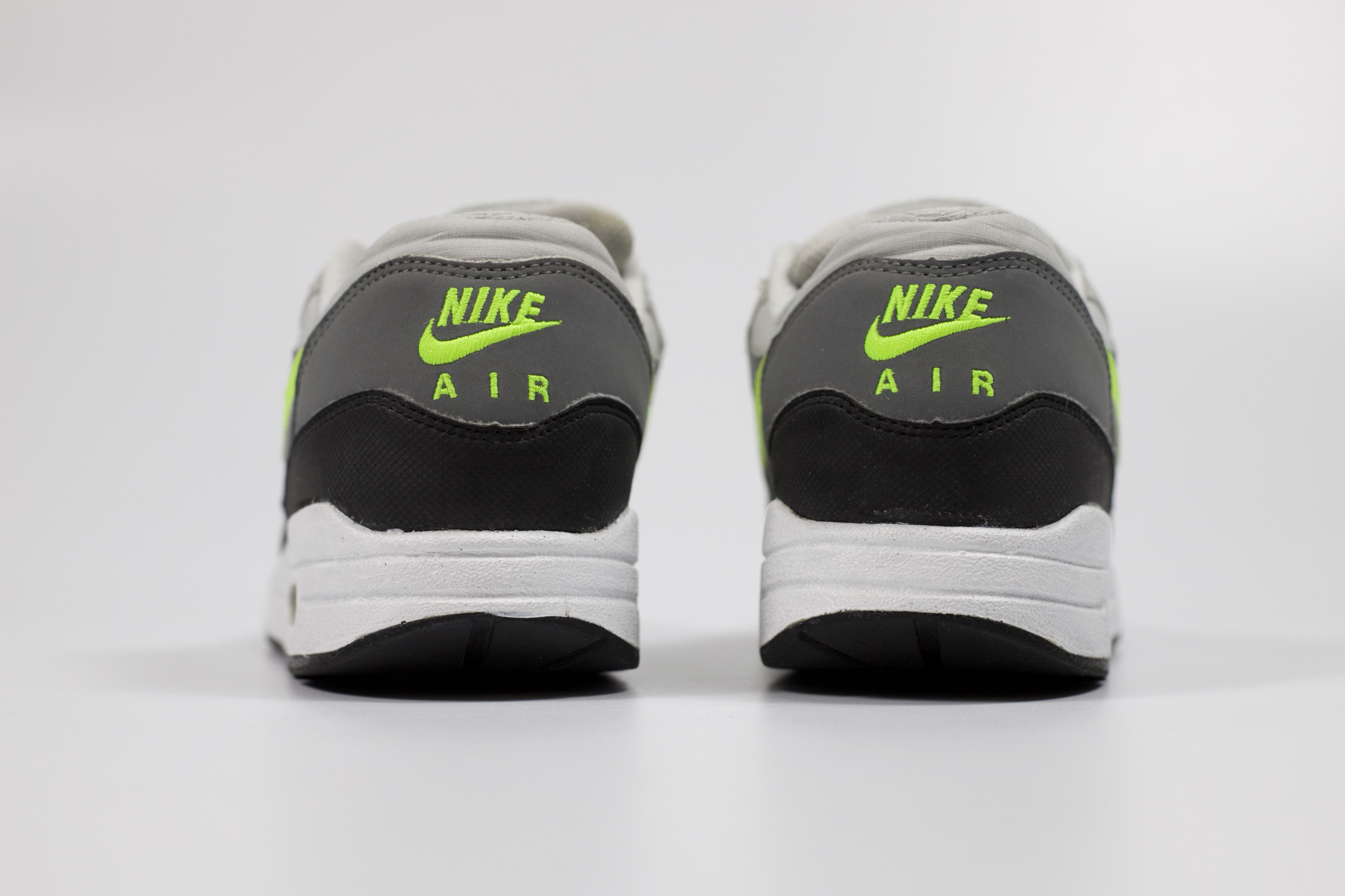 Nike 2013 Nike Air Max 1 Essential "Neon" Size US 7 / EU 40 - 6 Thumbnail