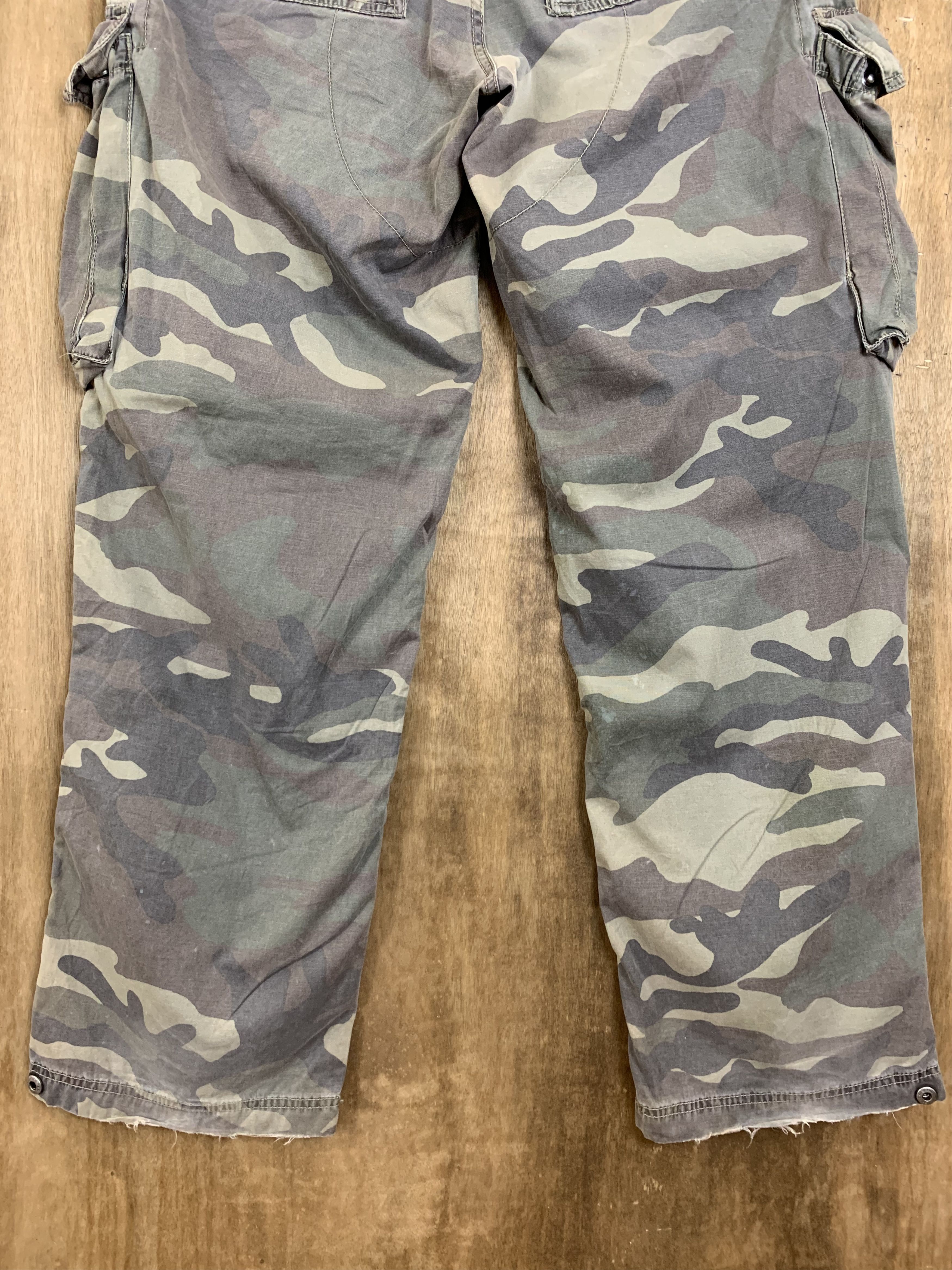 Other Cargo Gap Multipocket Army Military Big Pocket Pants Style Size US 31 - 14 Thumbnail