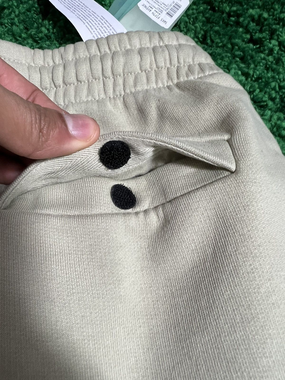 Off-White Off-White Rubber Arrow Sweat Pants Stone Size US 30 / EU 46 - 9 Thumbnail