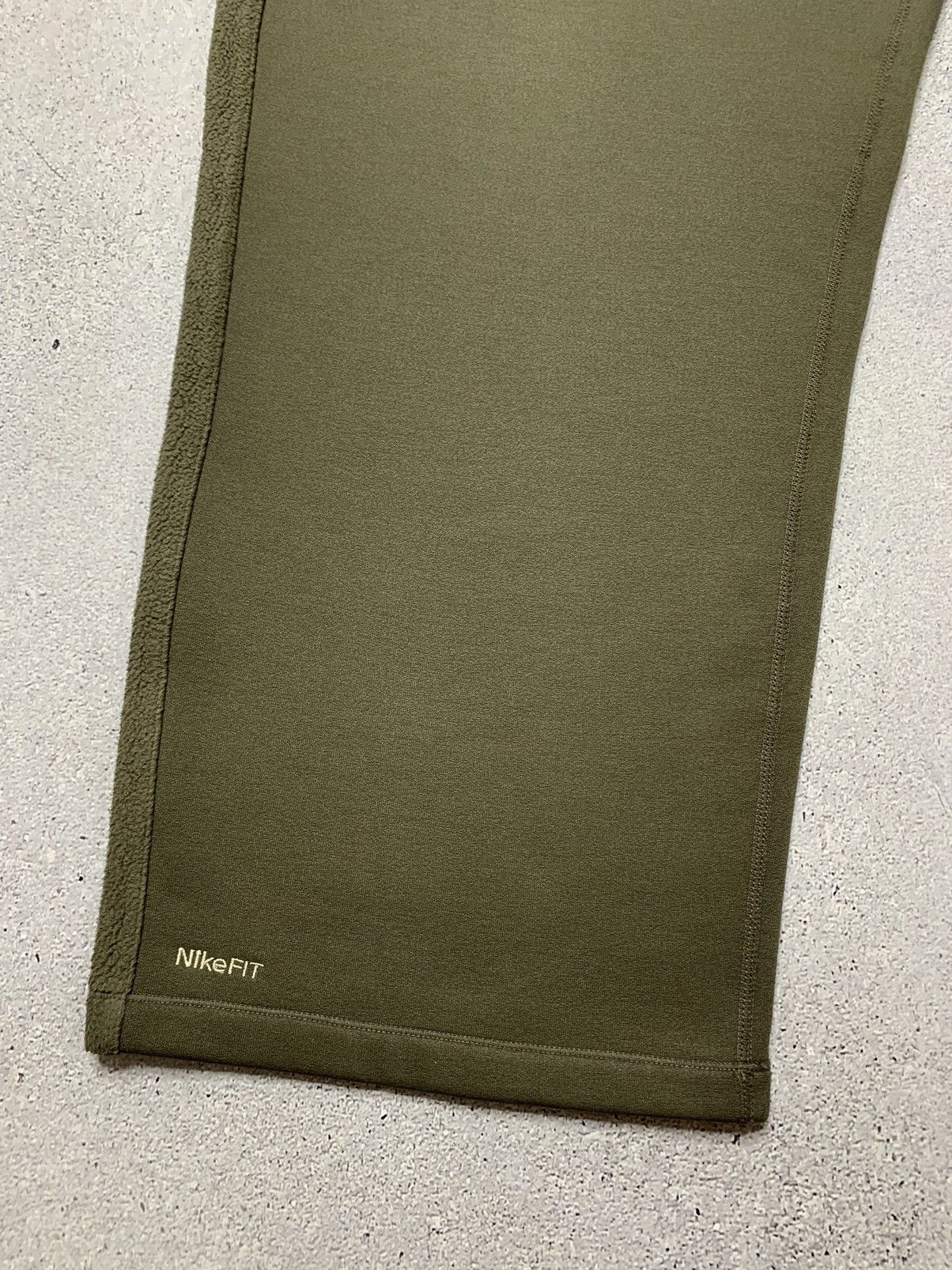 Nike ACG Vintage Nike ACG Fleece Sweatpants Therma Fit Size US 36 / EU 52 - 5 Thumbnail
