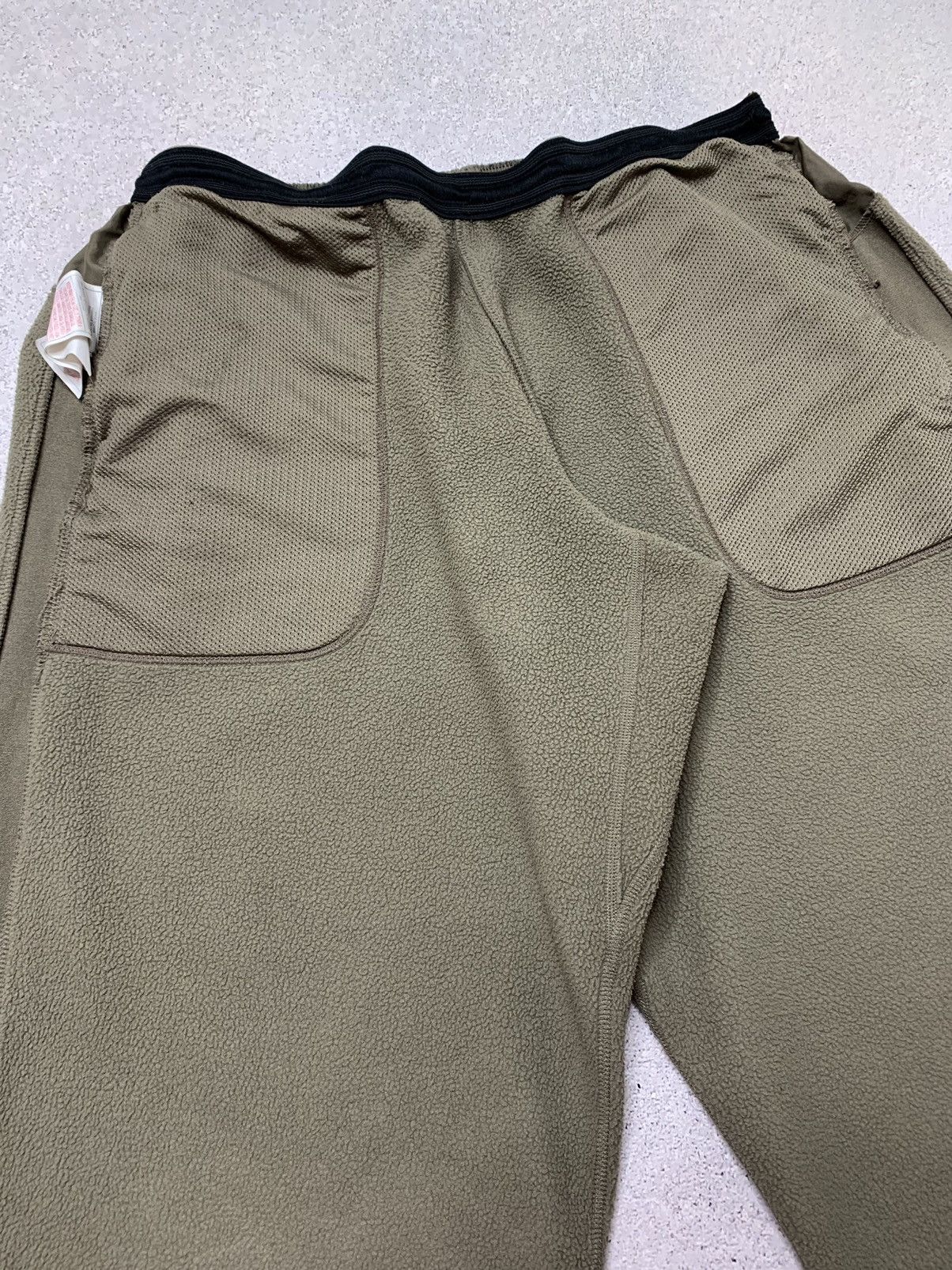 Nike ACG Vintage Nike ACG Fleece Sweatpants Therma Fit Size US 36 / EU 52 - 14 Thumbnail