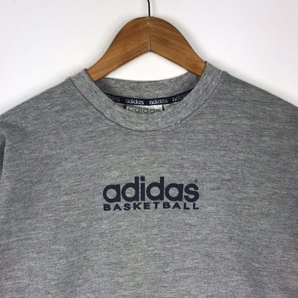 Adidas Adidas Three Stripe Basketball Sky Jam Crewneck Jumper Size US M / EU 48-50 / 2 - 4 Thumbnail