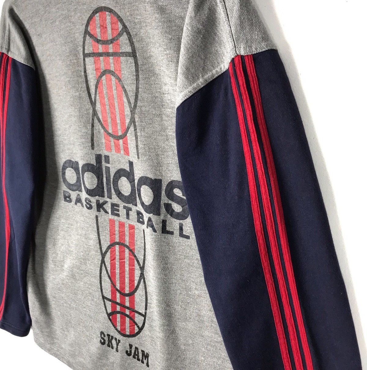 Adidas Adidas Three Stripe Basketball Sky Jam Crewneck Jumper Size US M / EU 48-50 / 2 - 6 Thumbnail