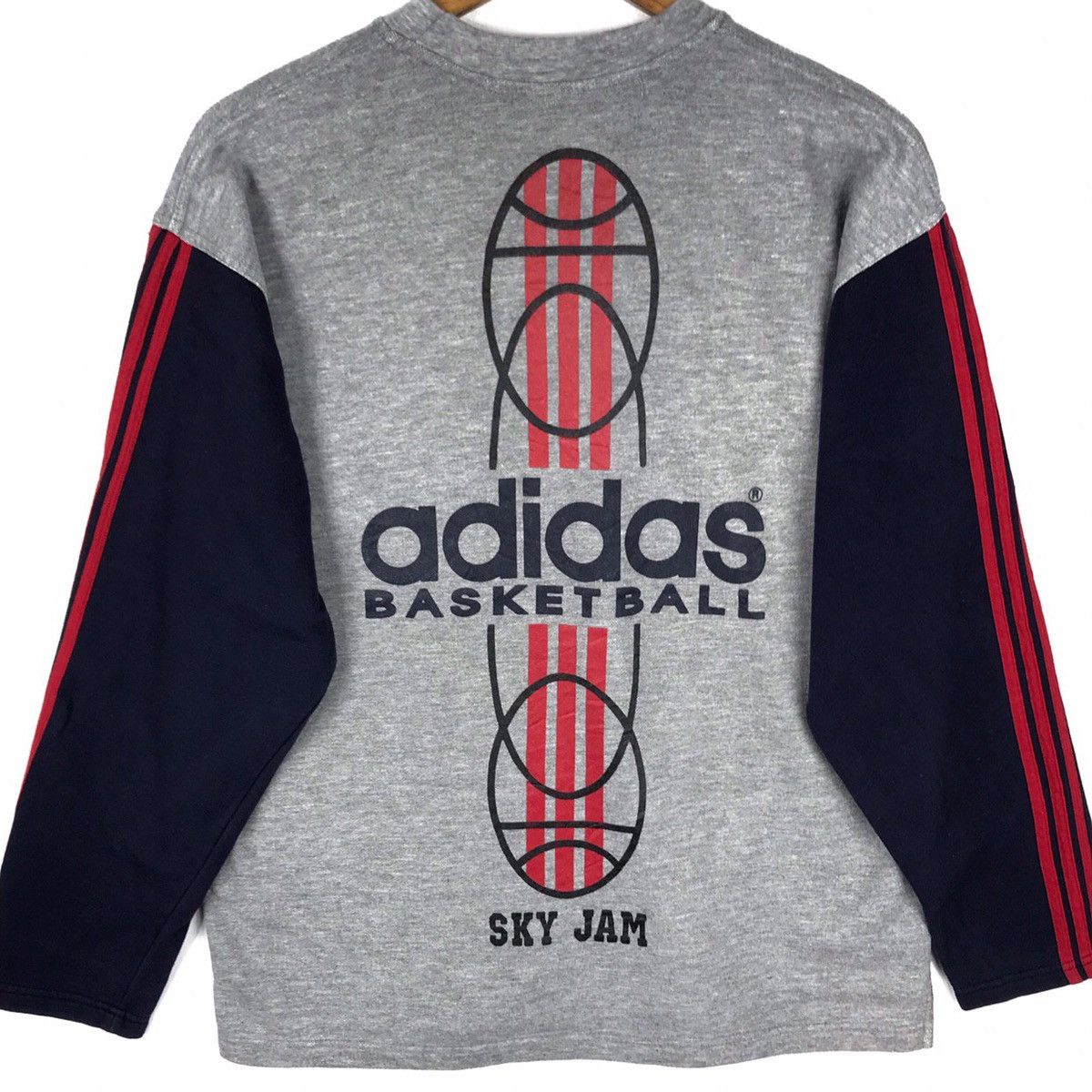 Adidas Adidas Three Stripe Basketball Sky Jam Crewneck Jumper Size US M / EU 48-50 / 2 - 2 Thumbnail