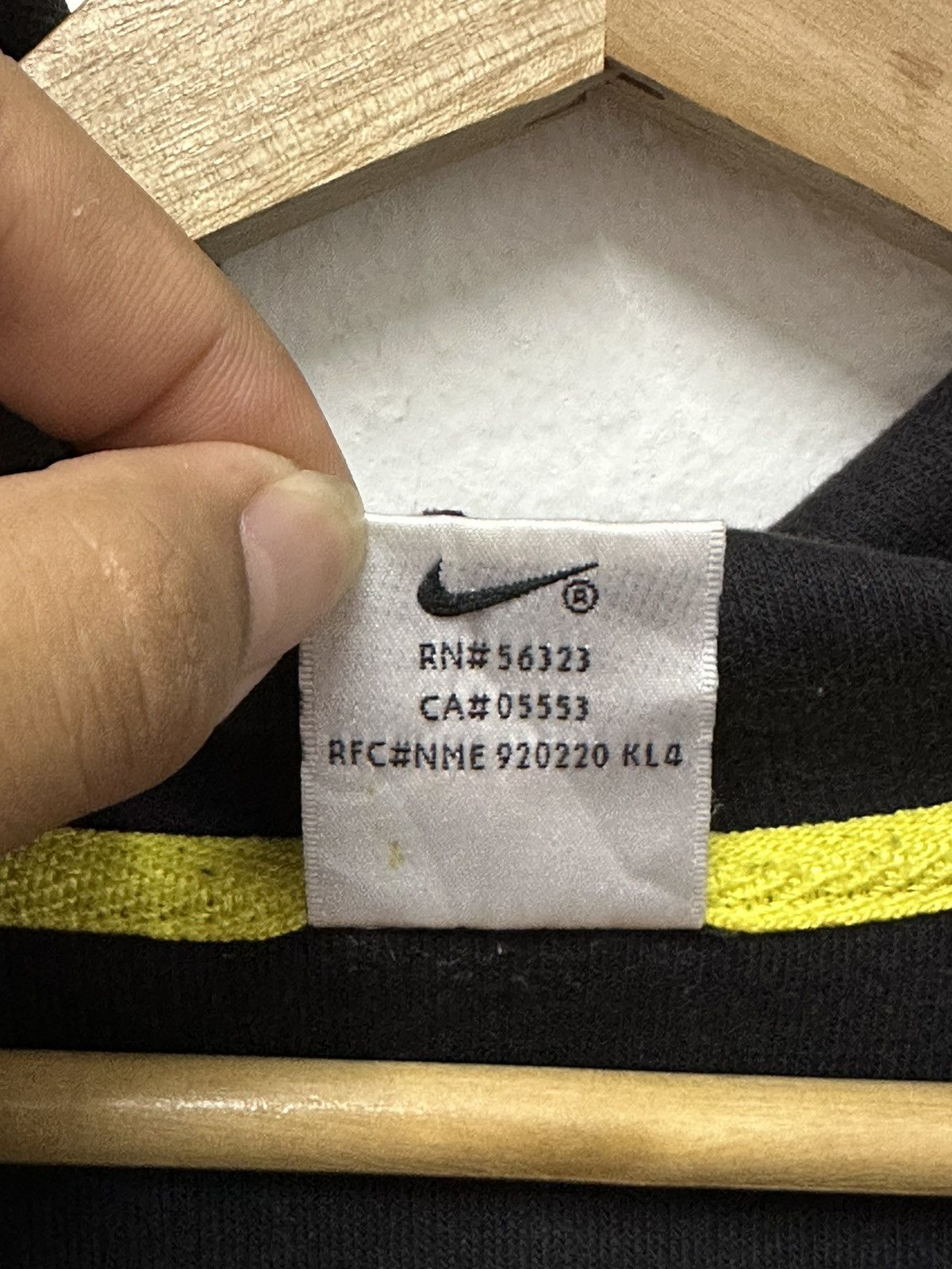 Nike × Vintage Vintage 90’s Nike Swoosh Mini Logo Embroidery Hoodie Size US L / EU 52-54 / 3 - 10 Thumbnail