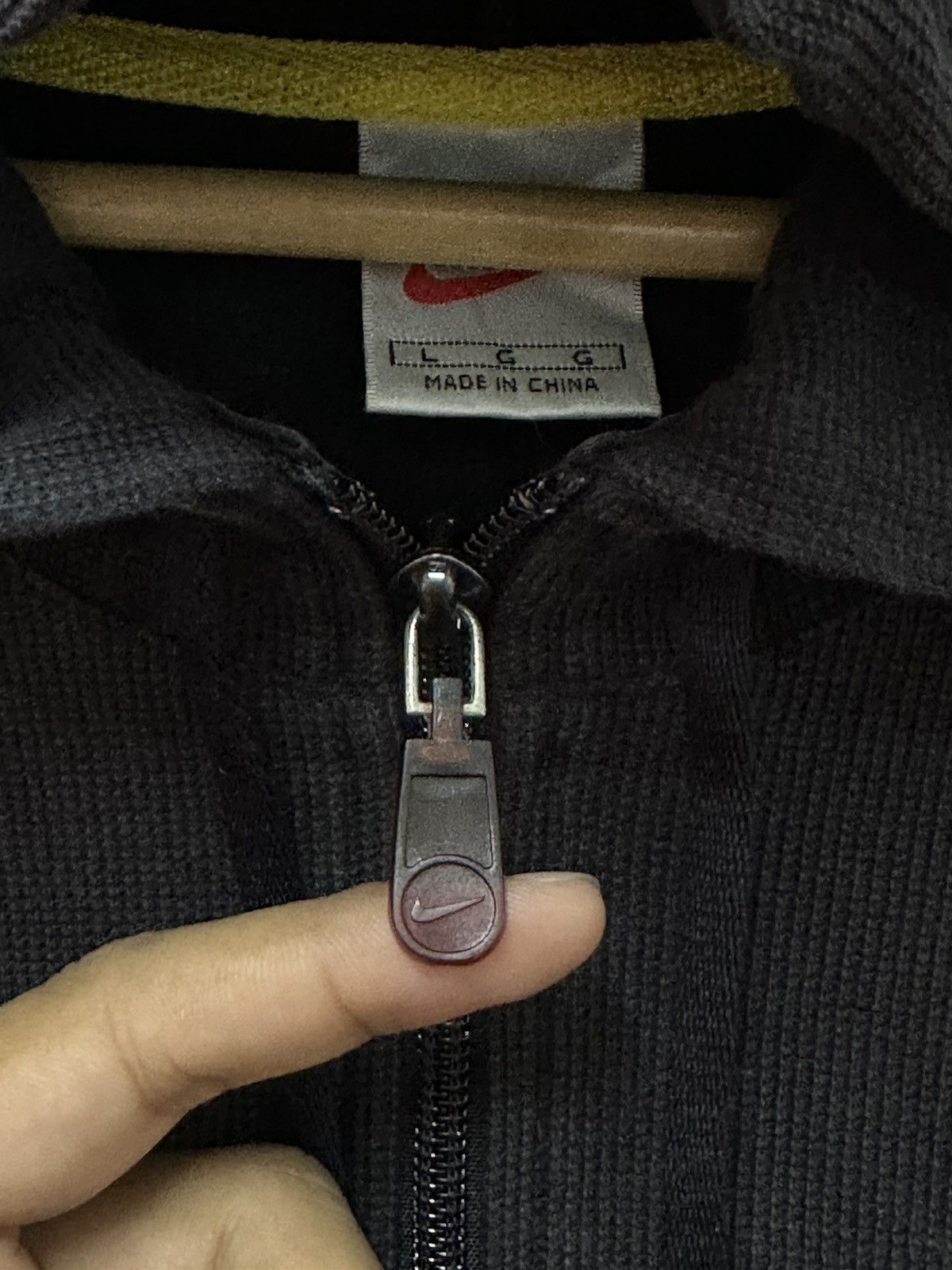Nike × Vintage Vintage 90’s Nike Swoosh Mini Logo Embroidery Hoodie Size US L / EU 52-54 / 3 - 6 Thumbnail