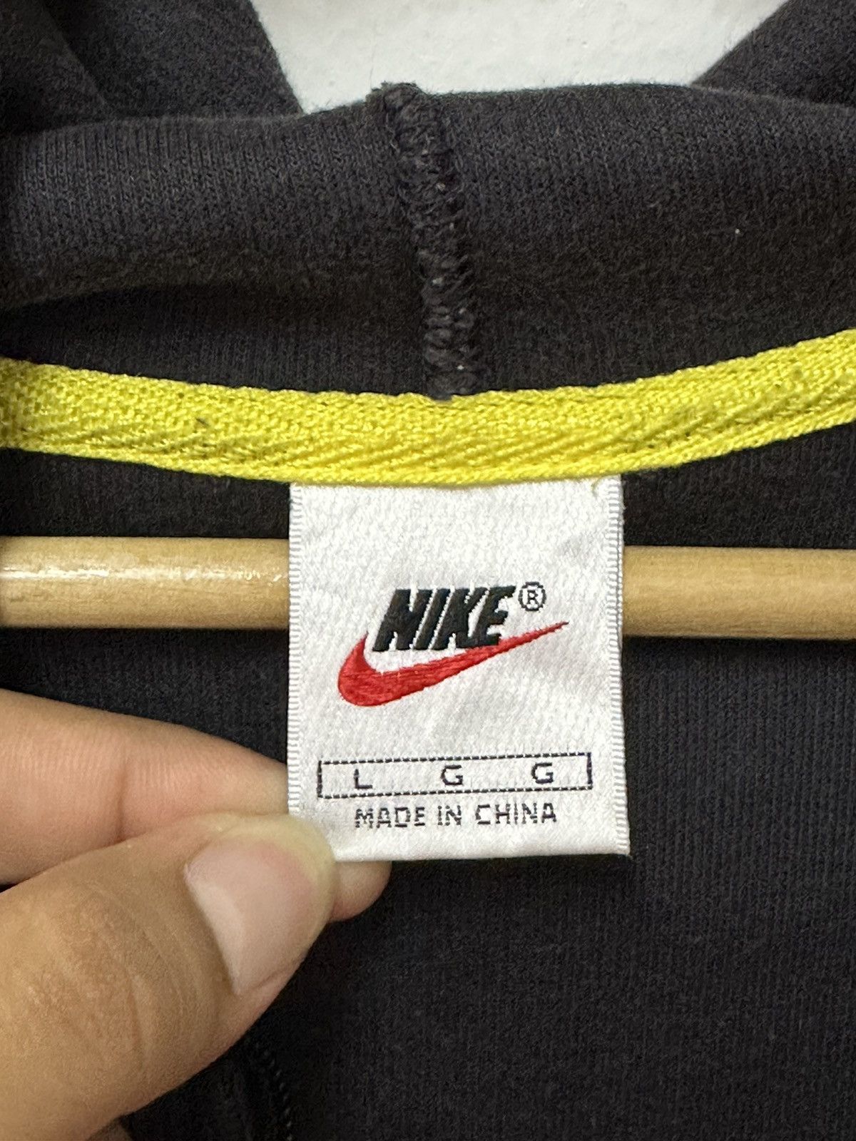 Nike × Vintage Vintage 90’s Nike Swoosh Mini Logo Embroidery Hoodie Size US L / EU 52-54 / 3 - 9 Thumbnail