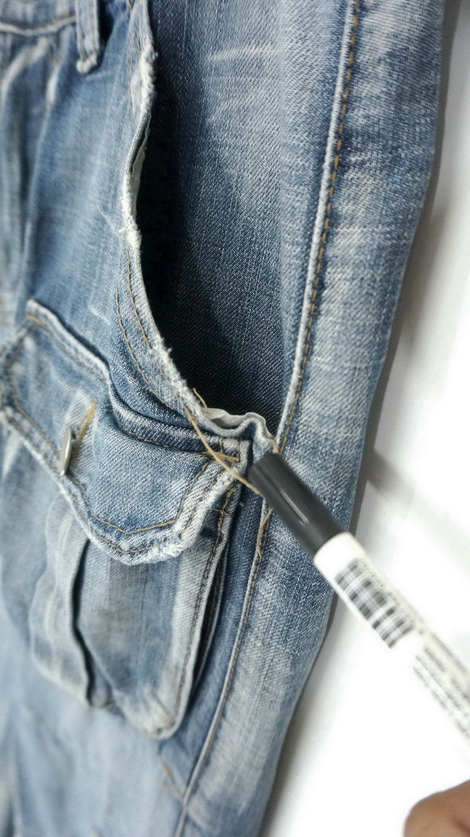Japanese Brand Vintage Japan S.NIK Light Wash Worn Out 3D Cargo Jeans Size US 30 / EU 46 - 16 Thumbnail